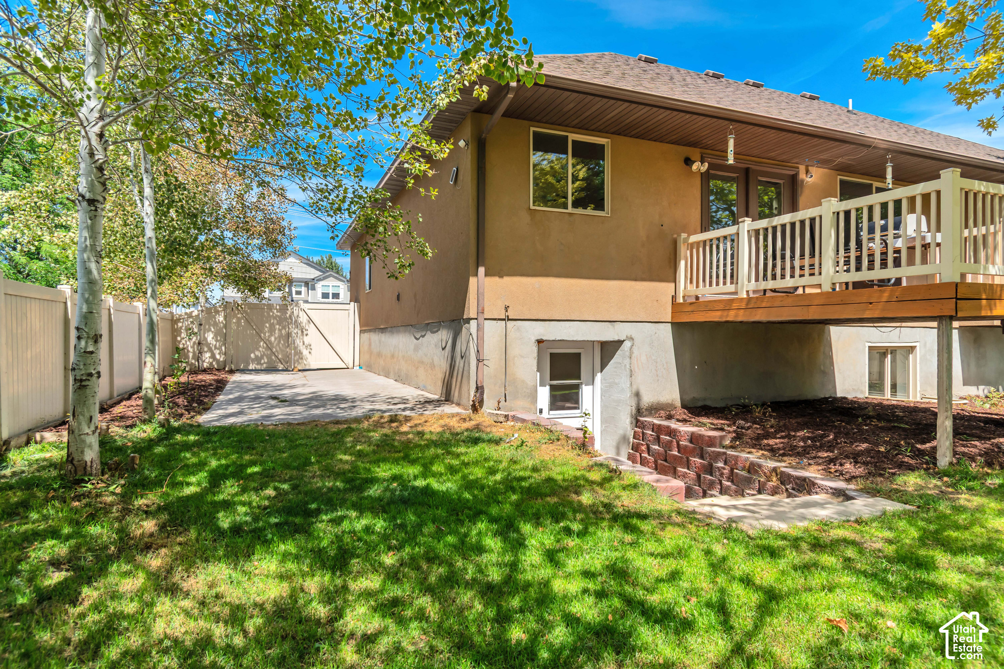 main property photo 21