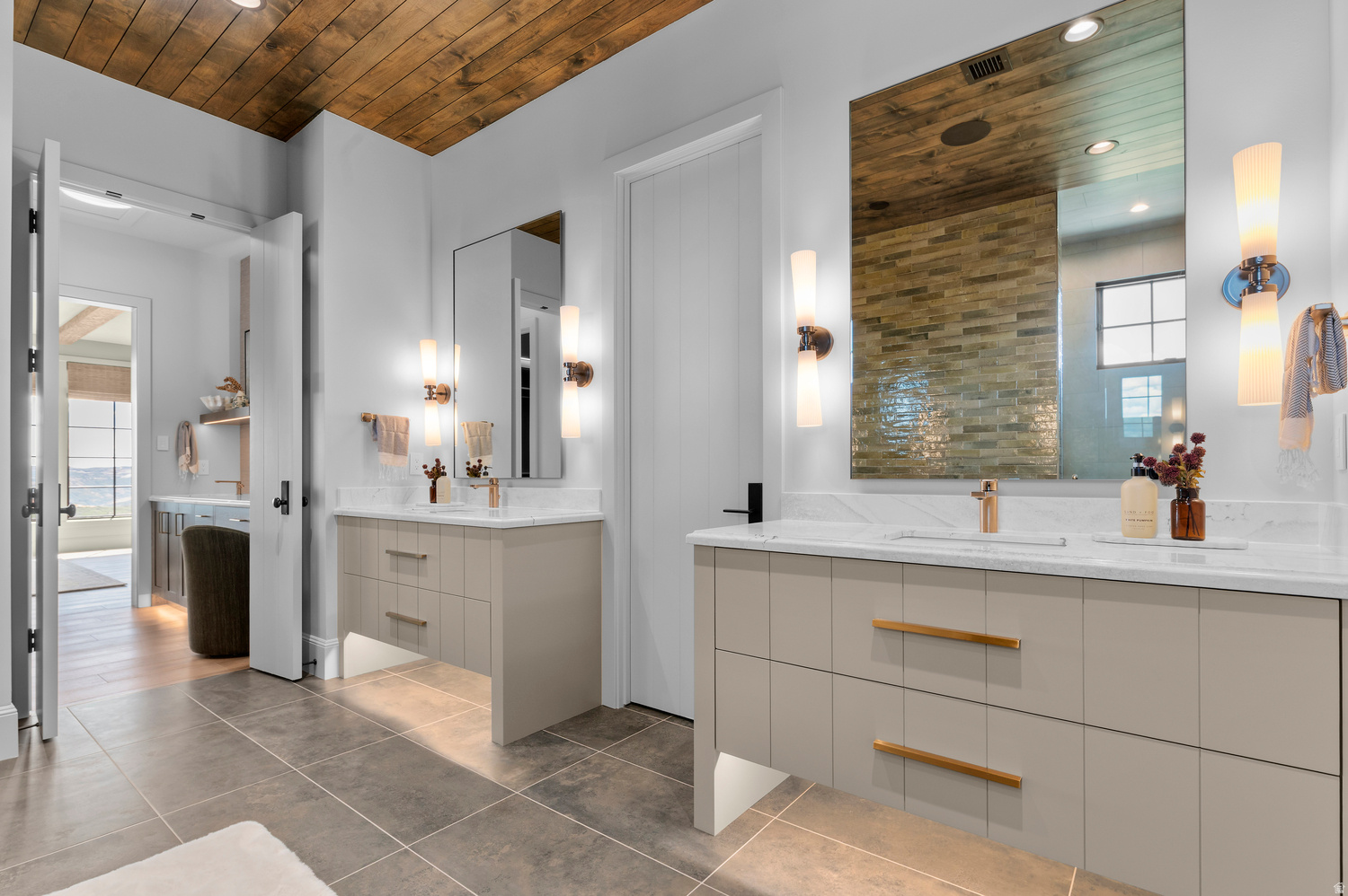 main property photo 67