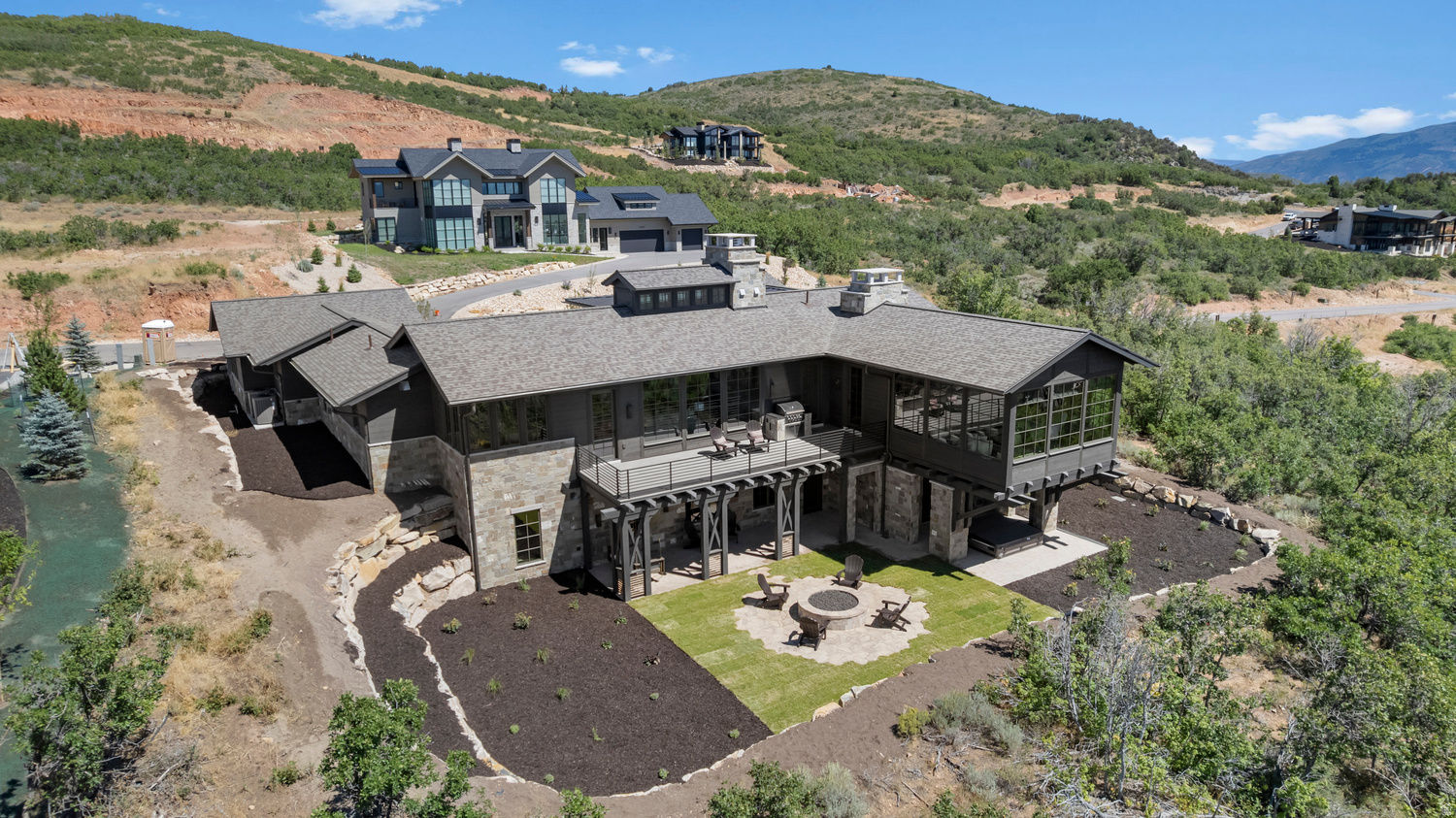 main property photo 78