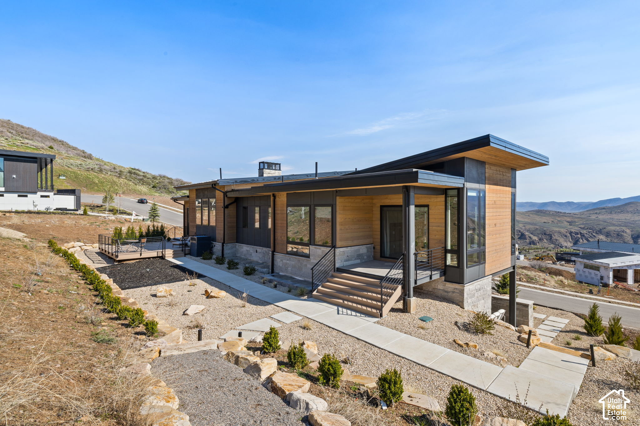 main property photo 42
