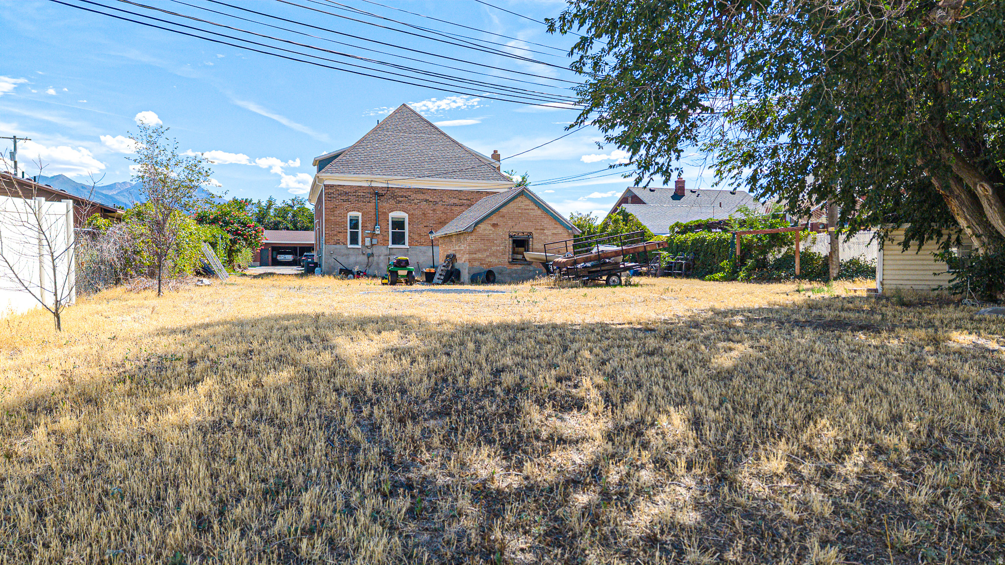 main property photo 29