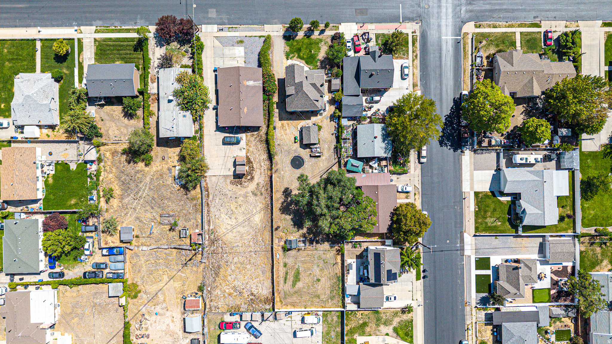 main property photo 37