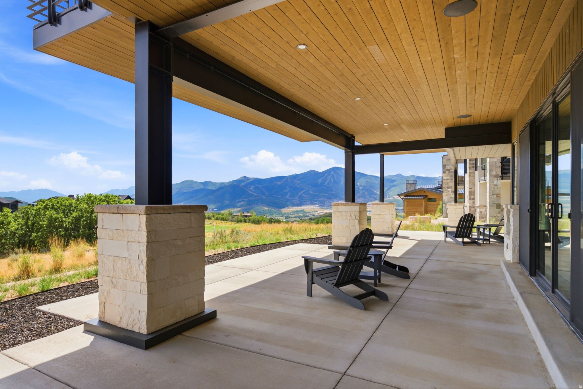 main property photo 67