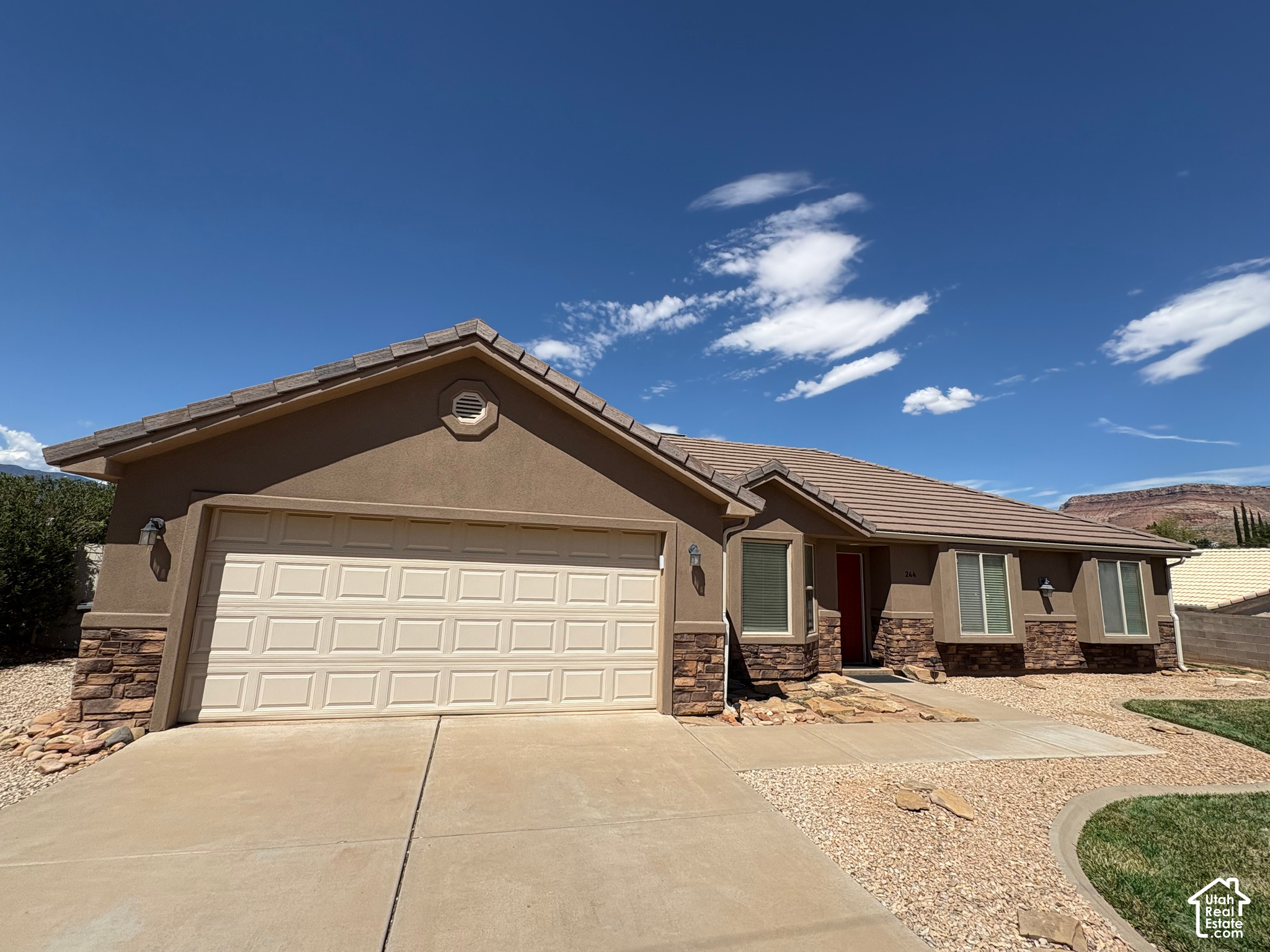 property viewer photo 1