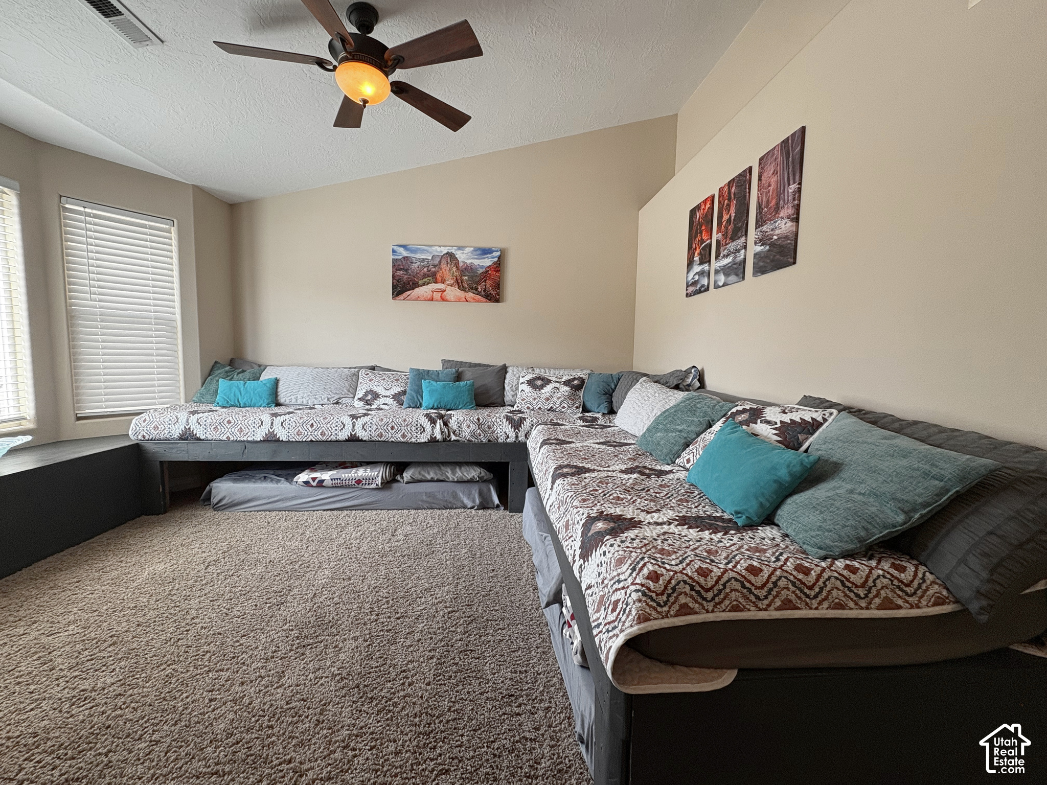 property viewer photo 3