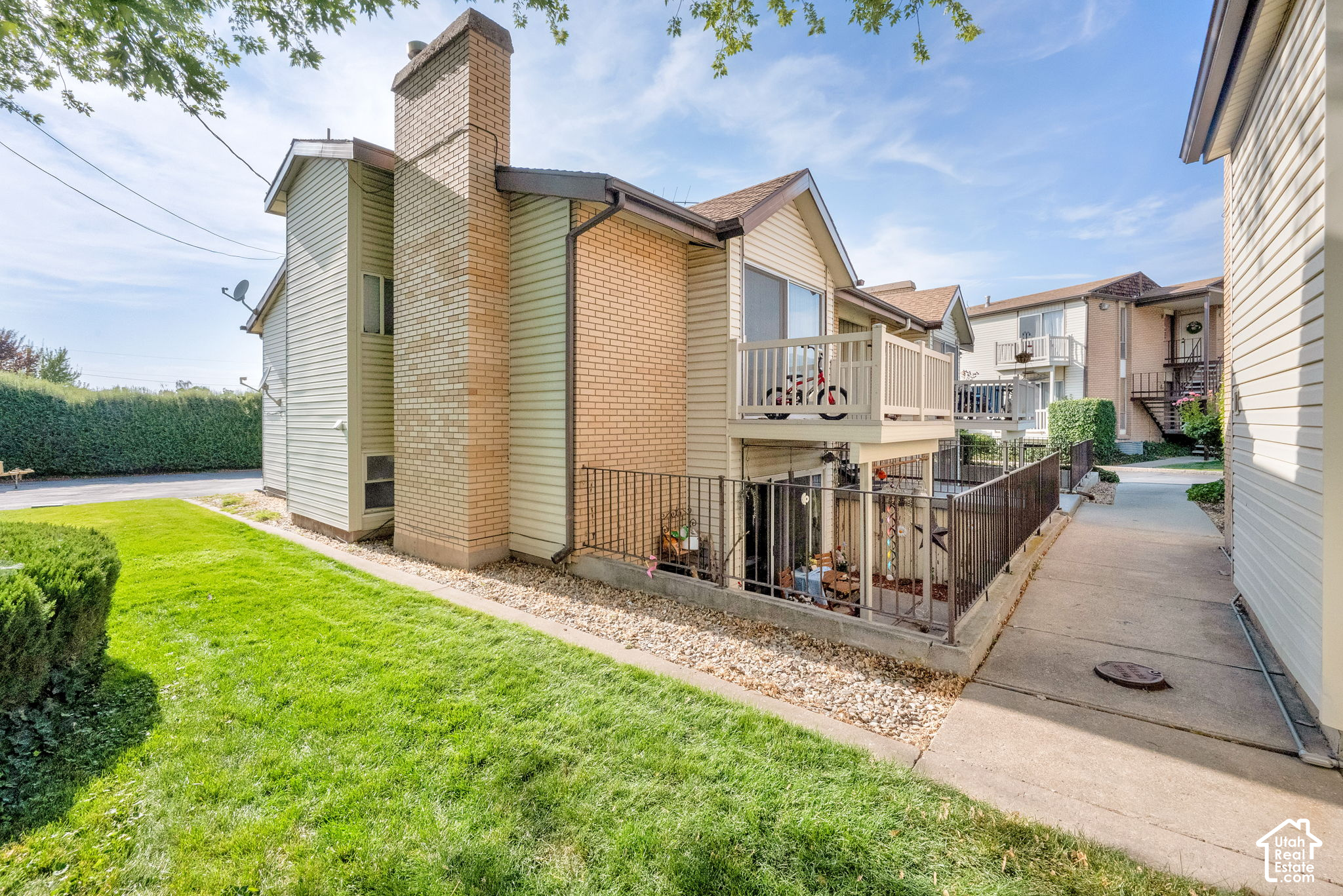 main property photo 2