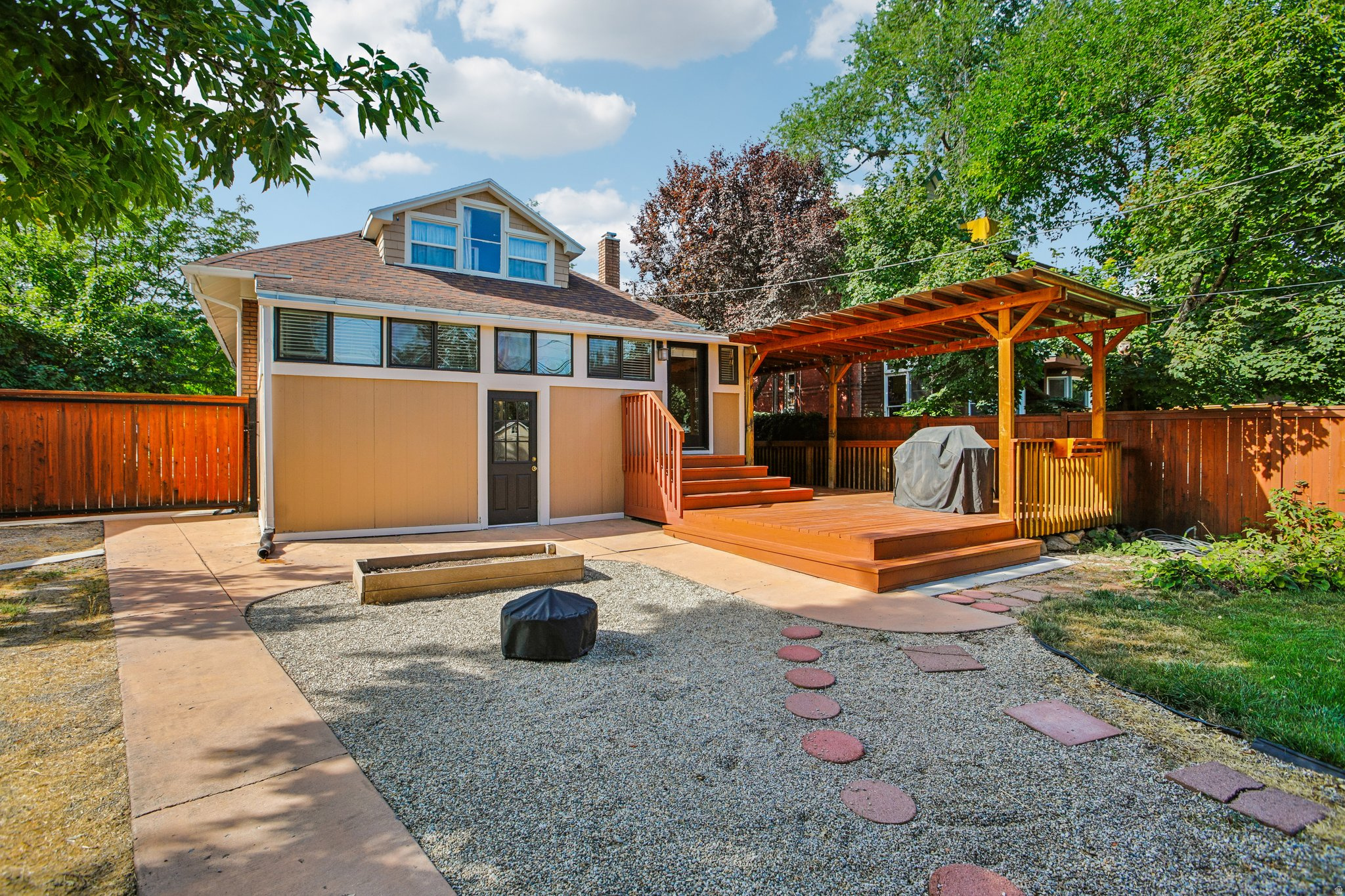 main property photo 42