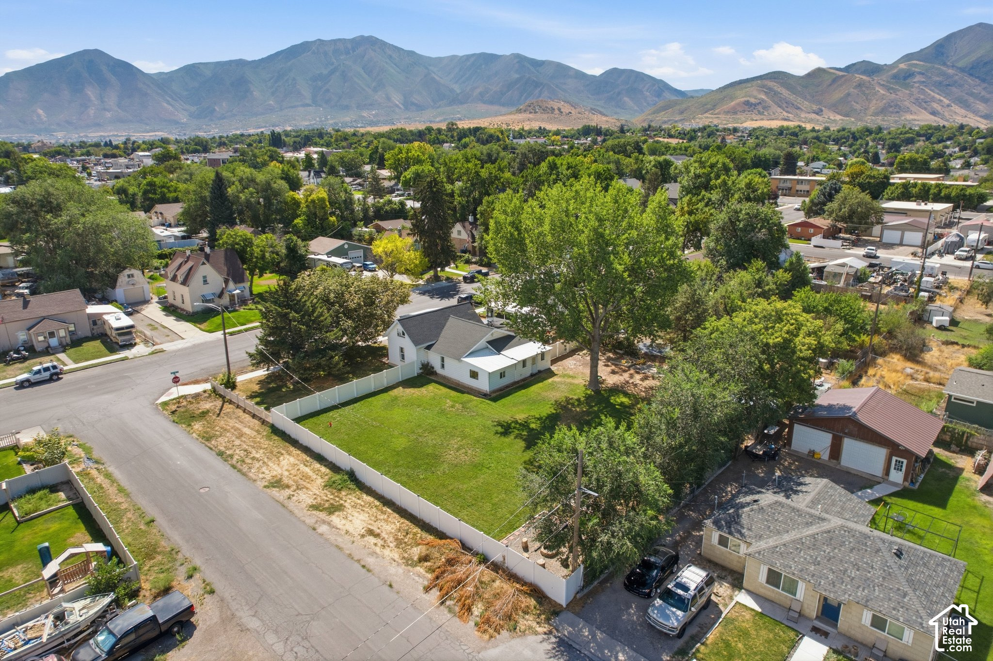 main property photo 57