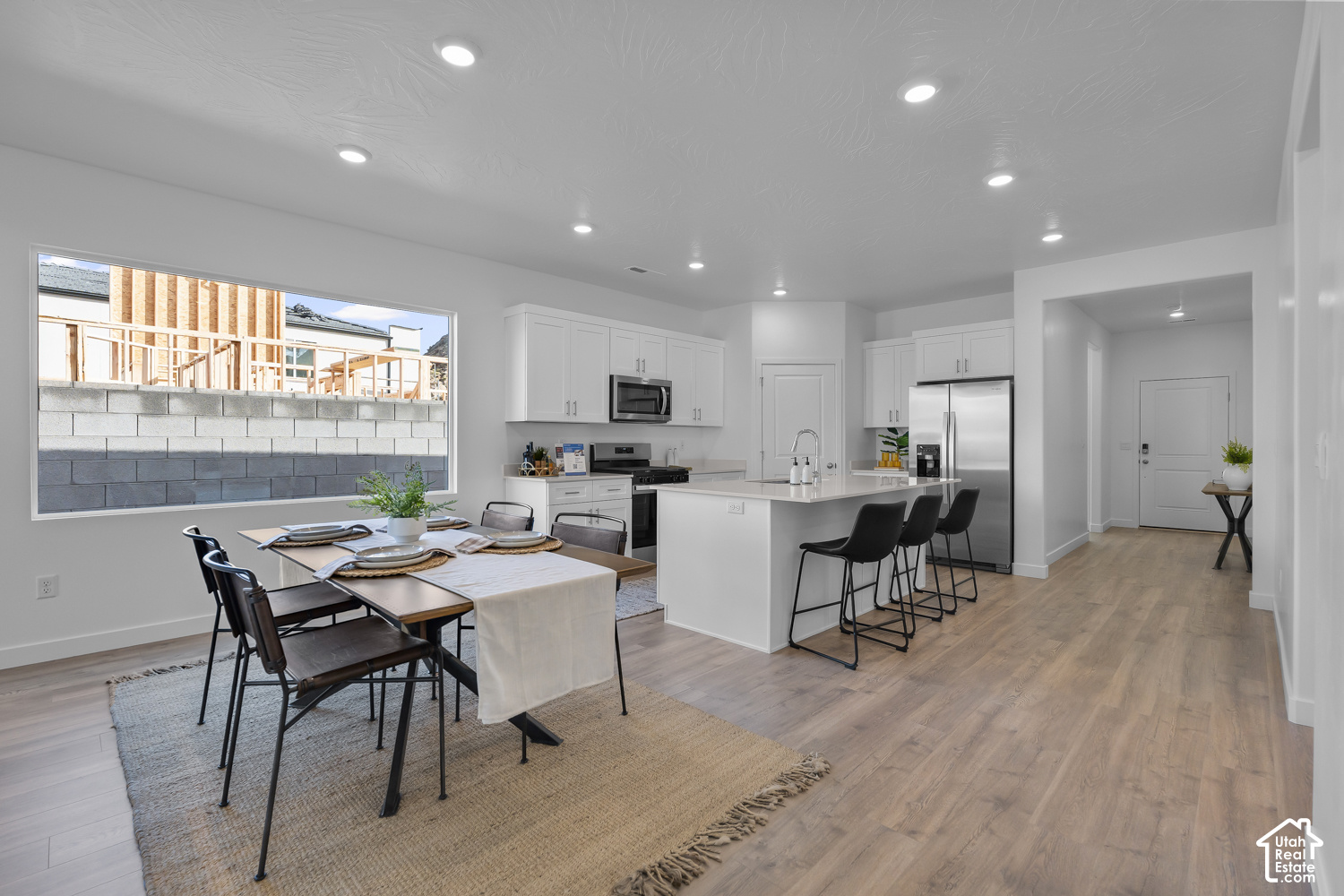 property viewer photo 8
