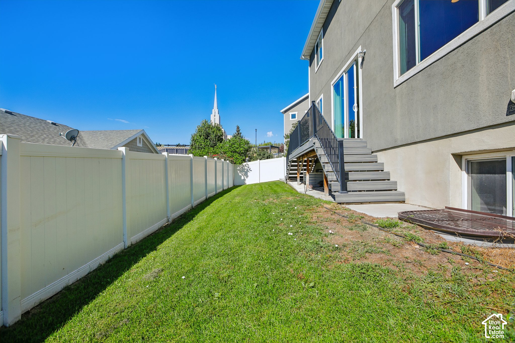 main property photo 34