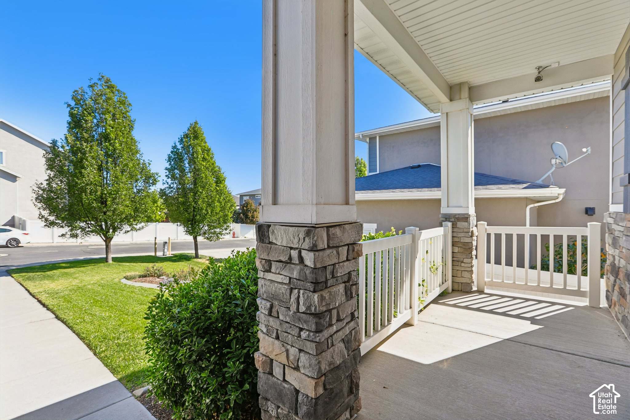 main property photo 35