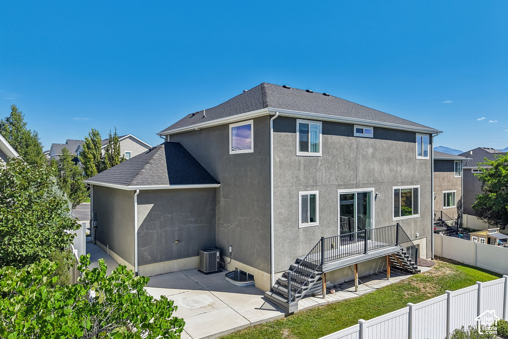 main property photo 37