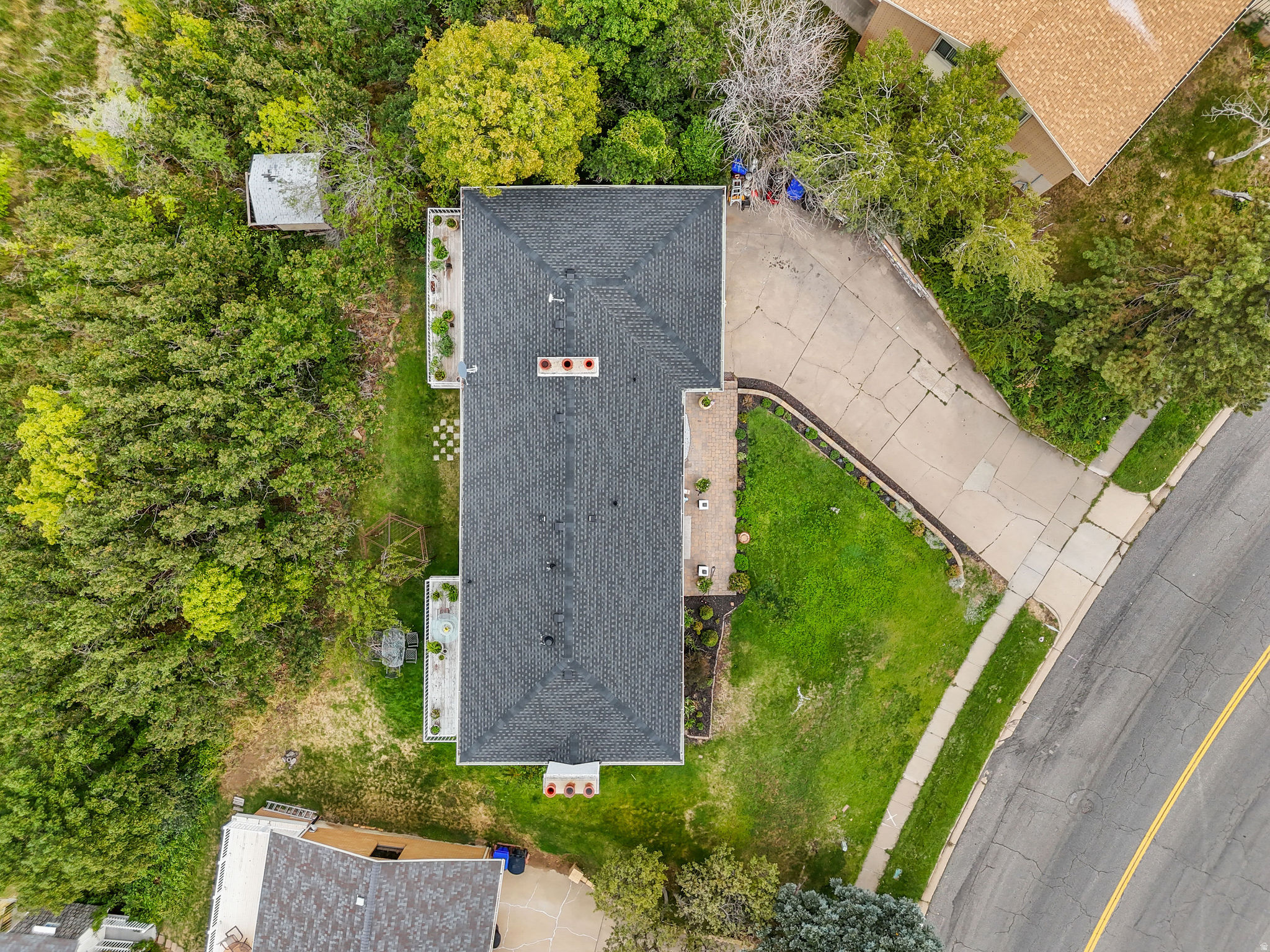 main property photo 49