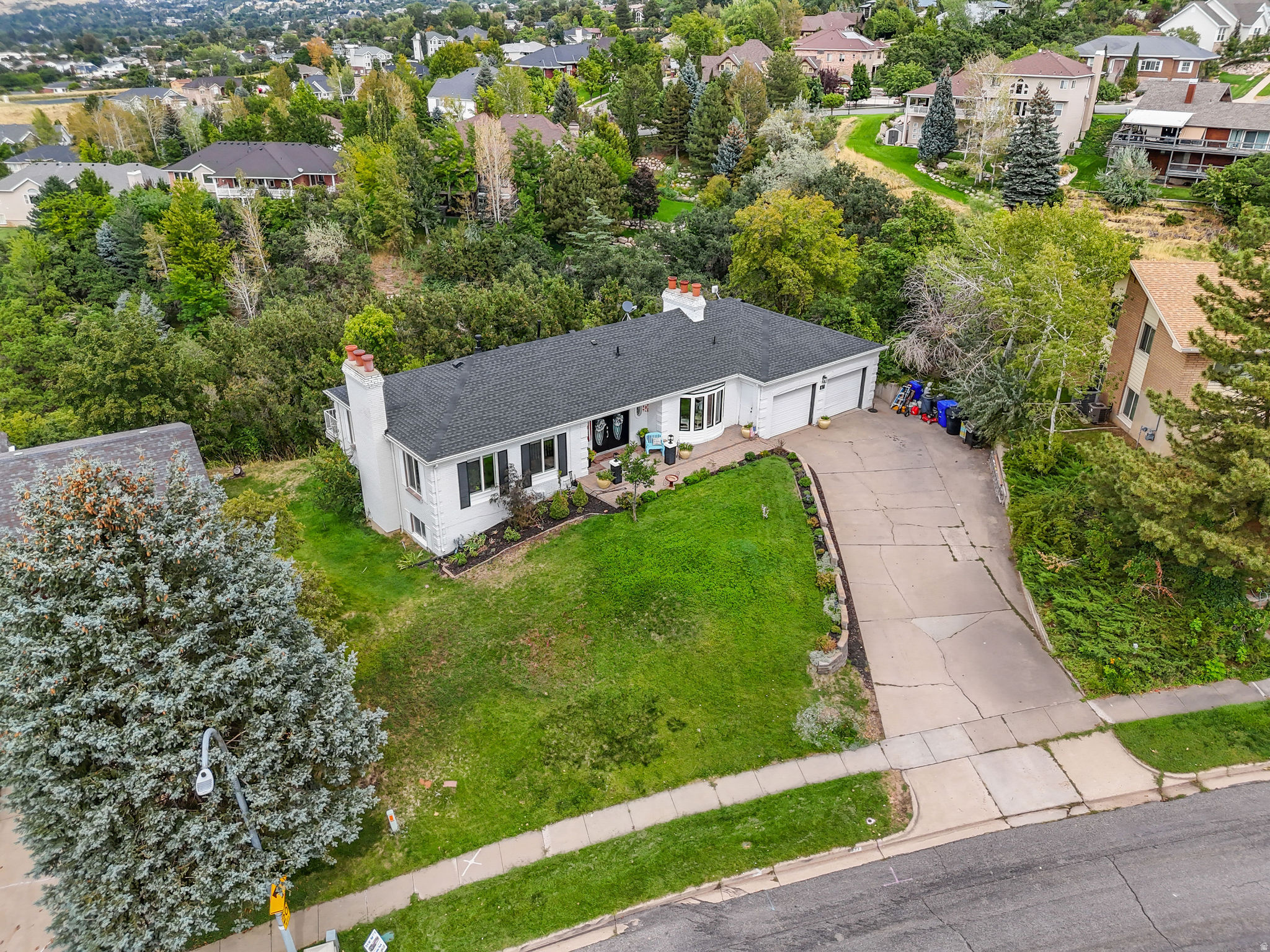 main property photo 50