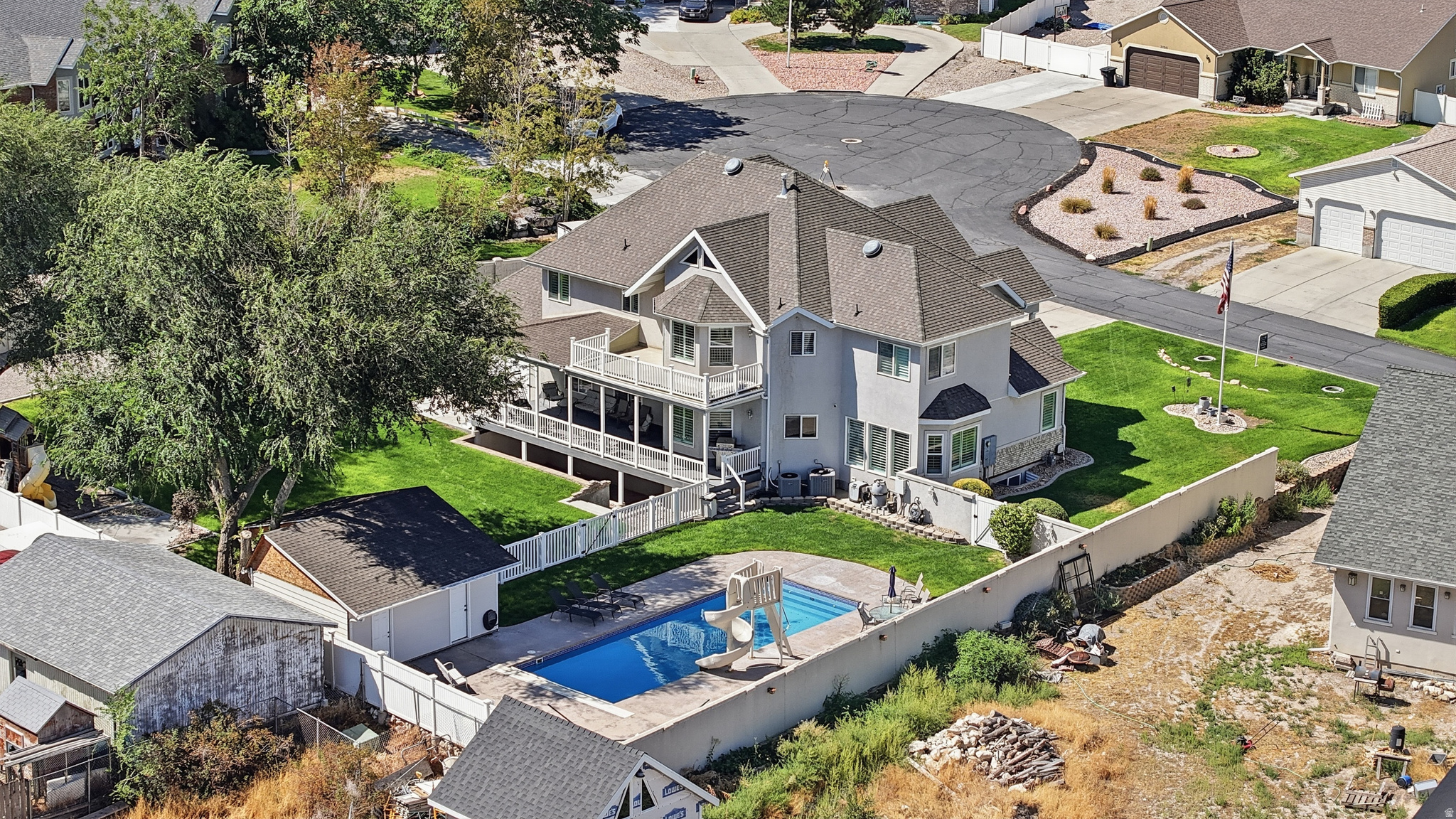 main property photo 15