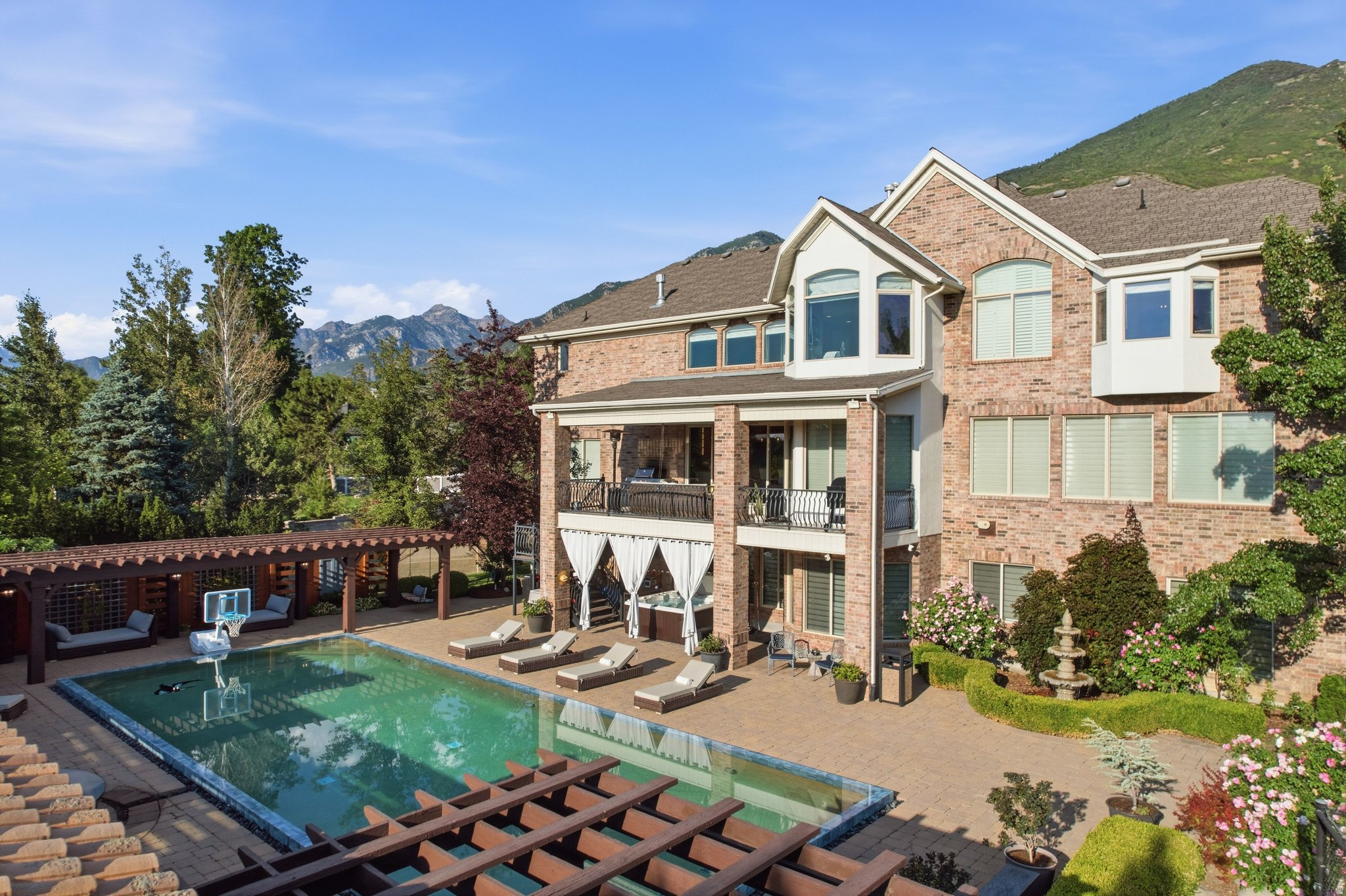 main property photo 125