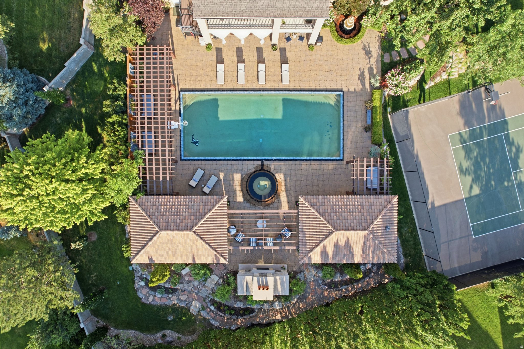 main property photo 126