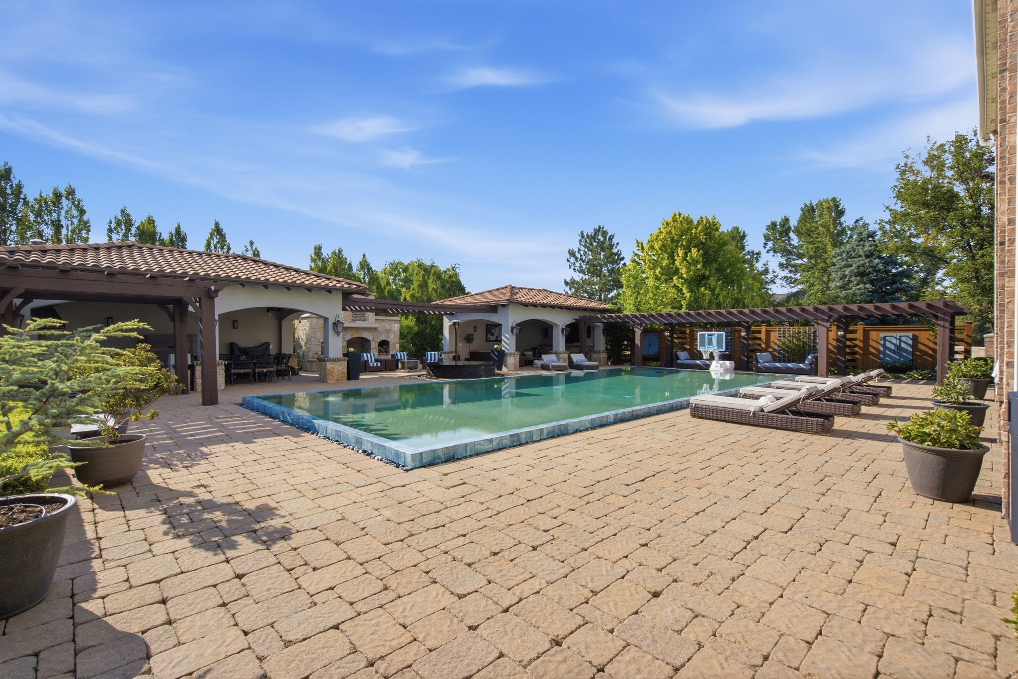 main property photo 127