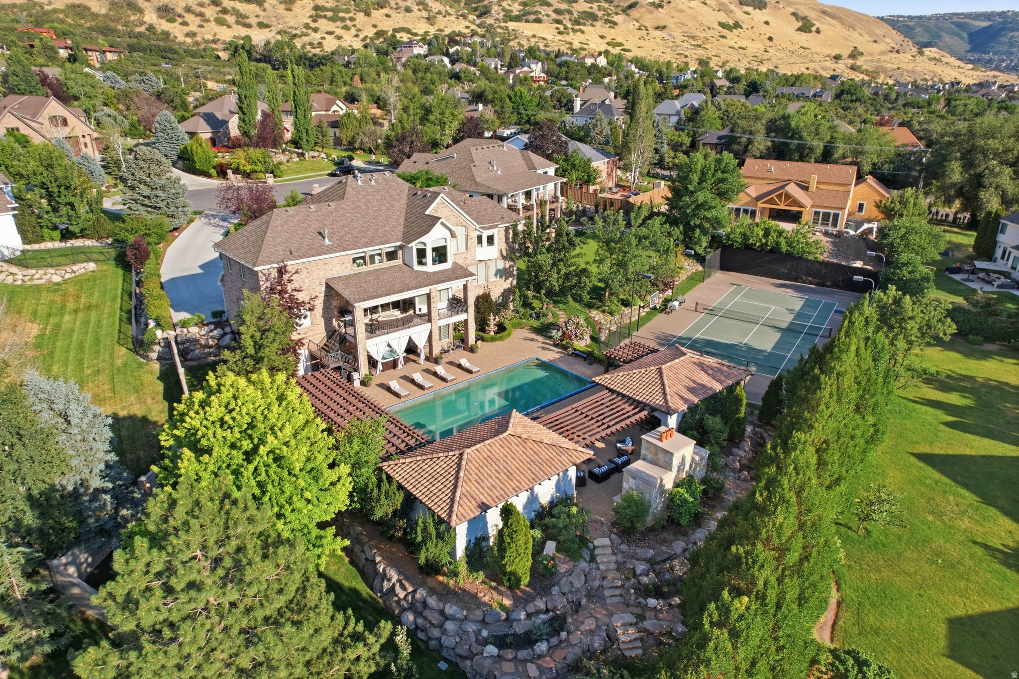 main property photo 137
