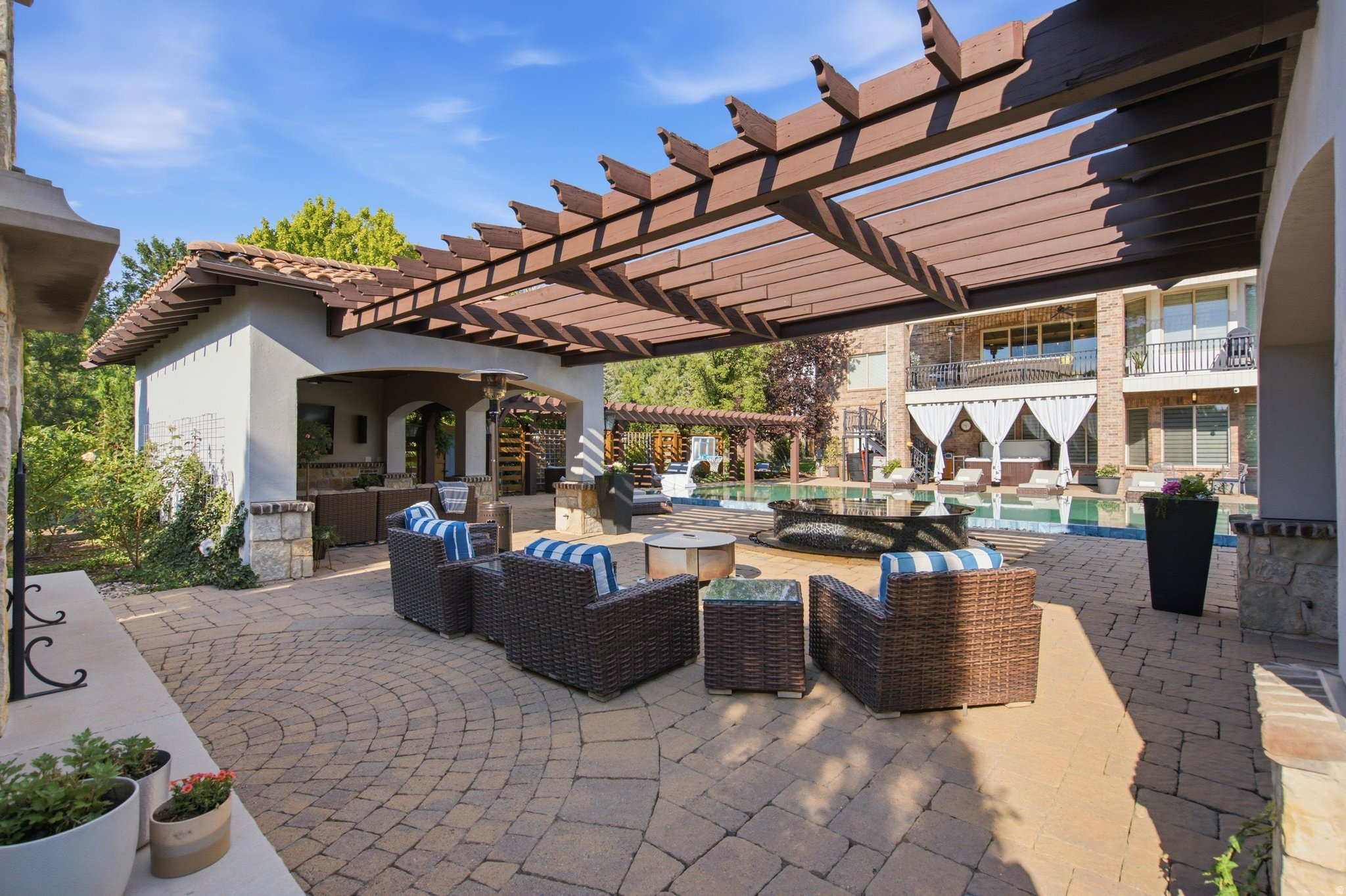 main property photo 147