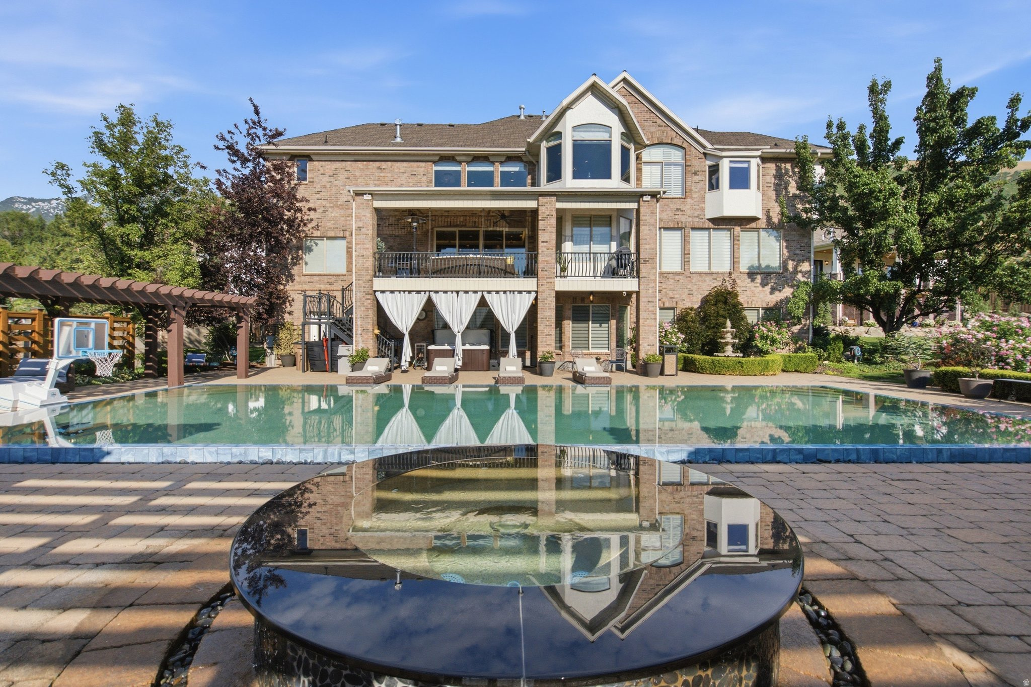 main property photo 150