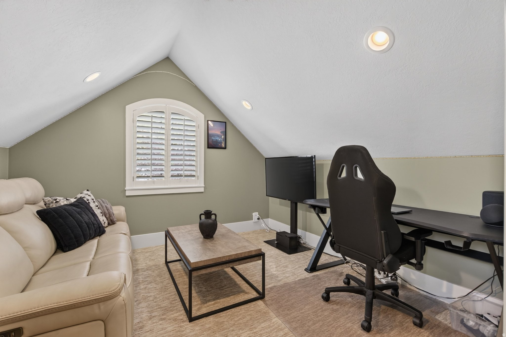 main property photo 80
