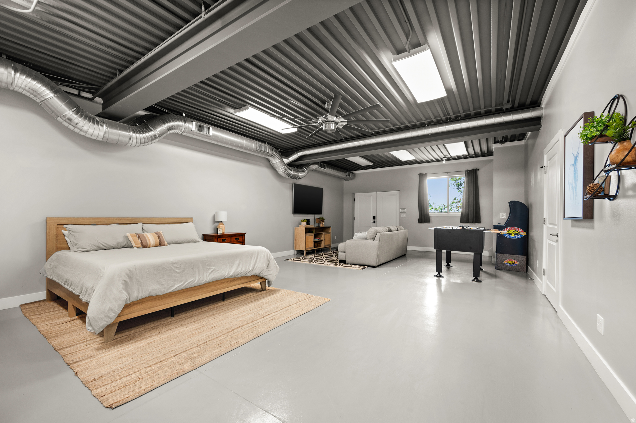 main property photo 51