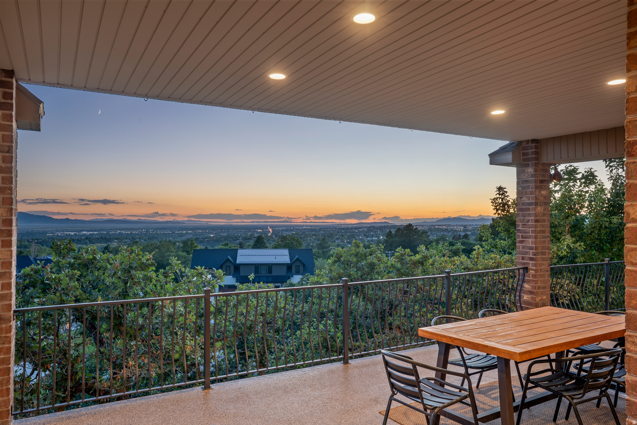 main property photo 74