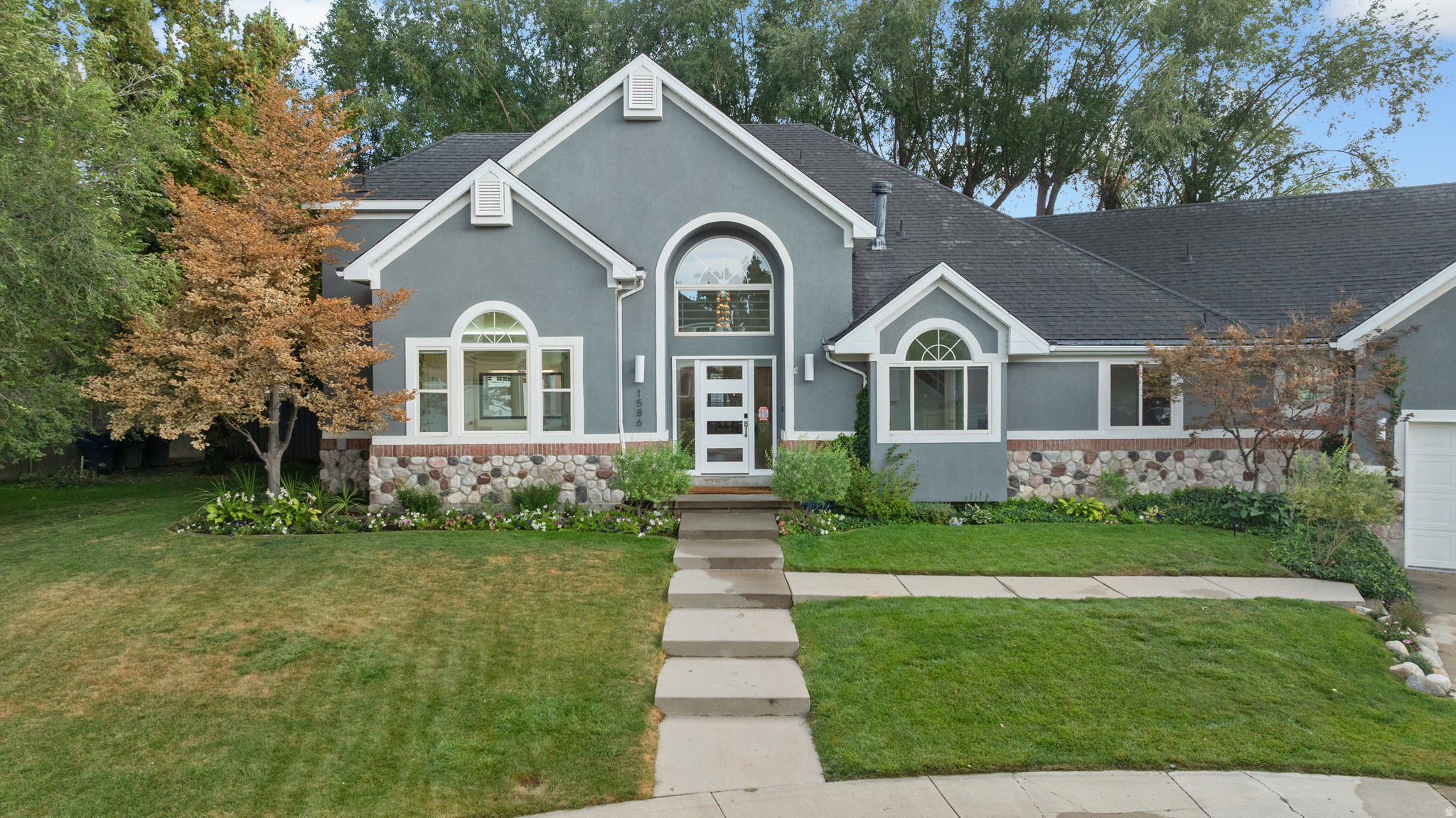main property photo 75