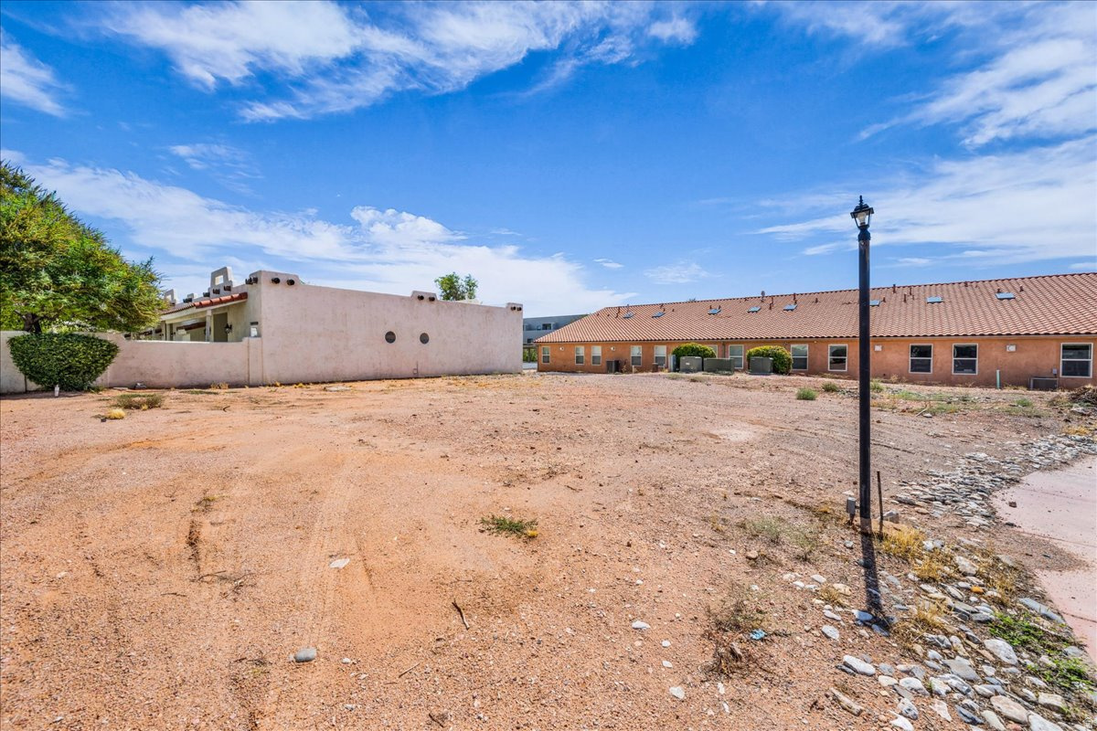 main property photo 8