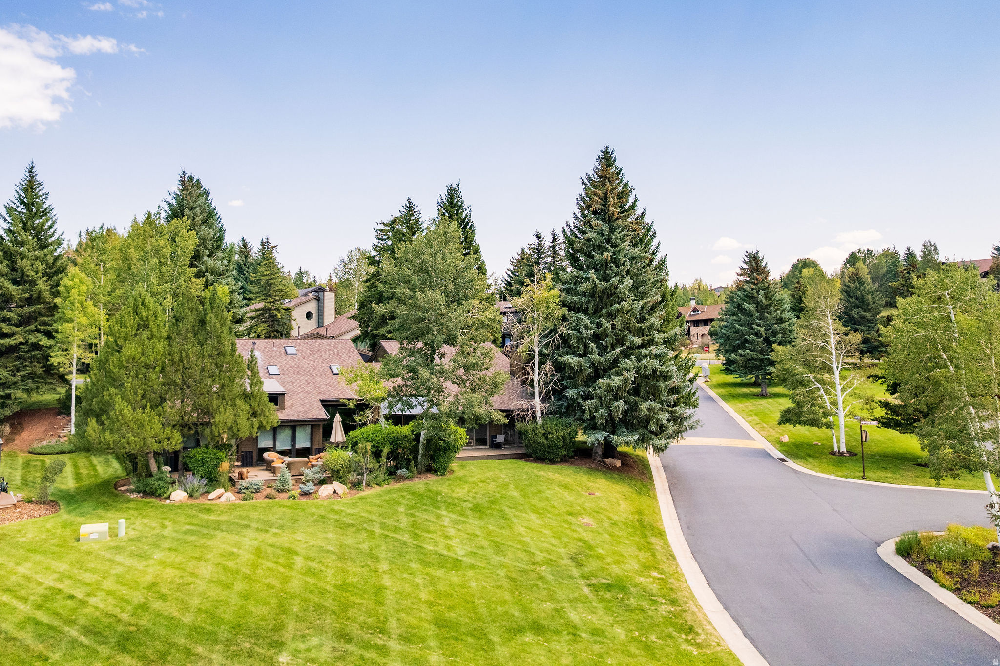 main property photo 25