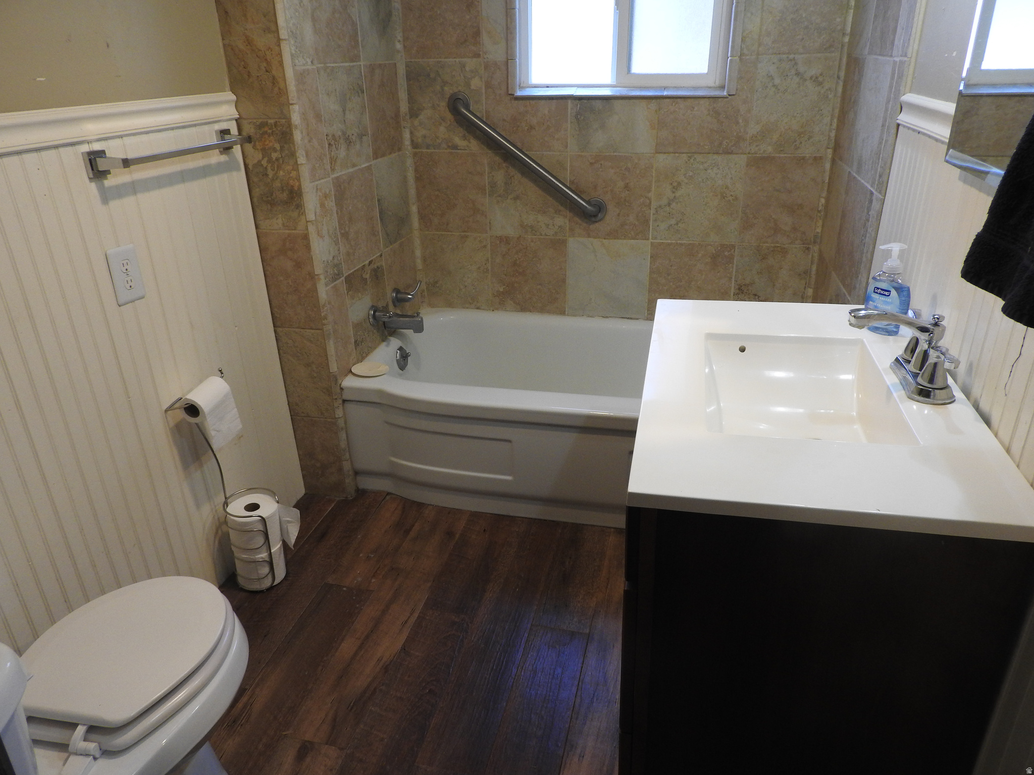 main property photo 13