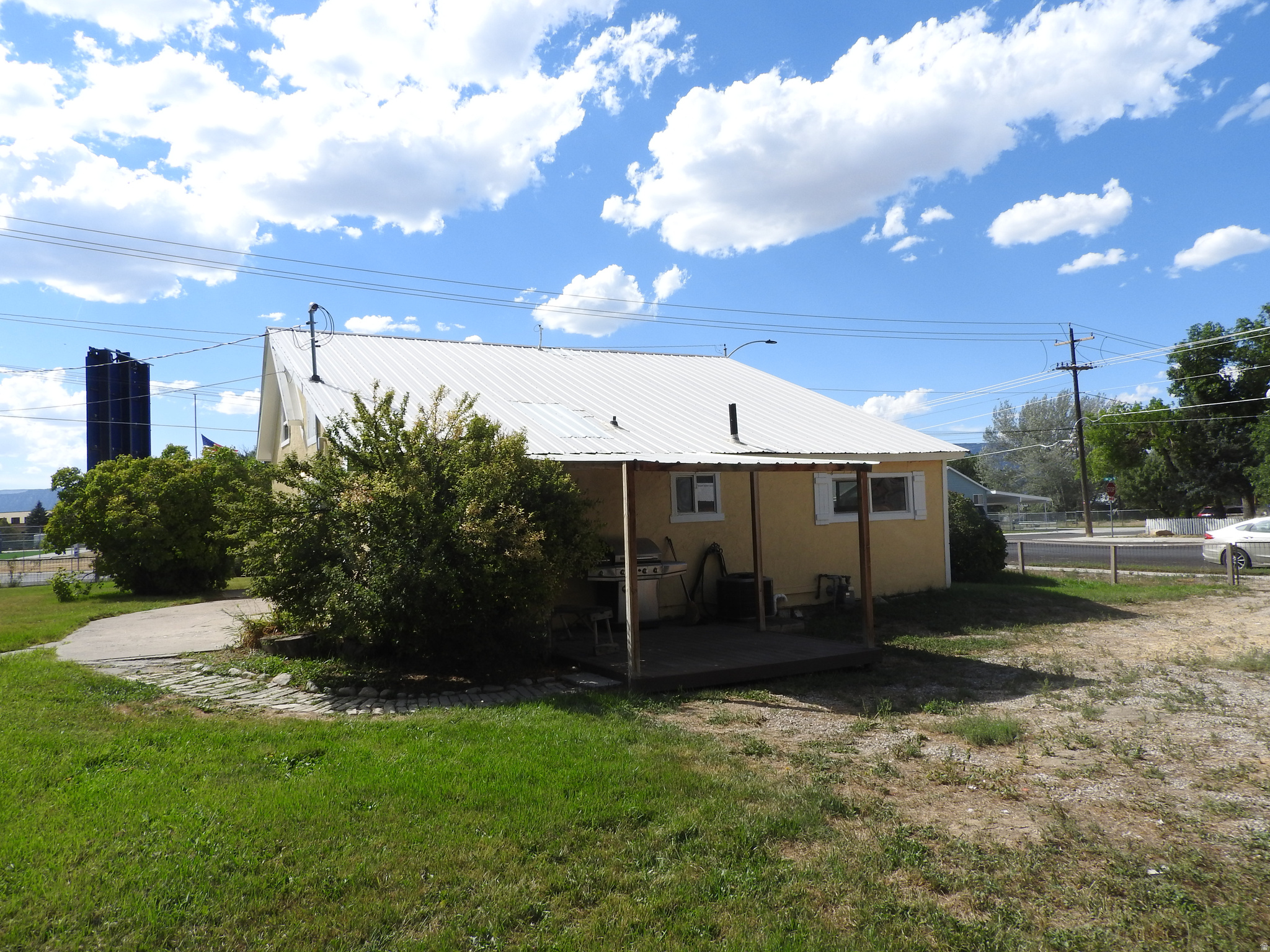 main property photo 7