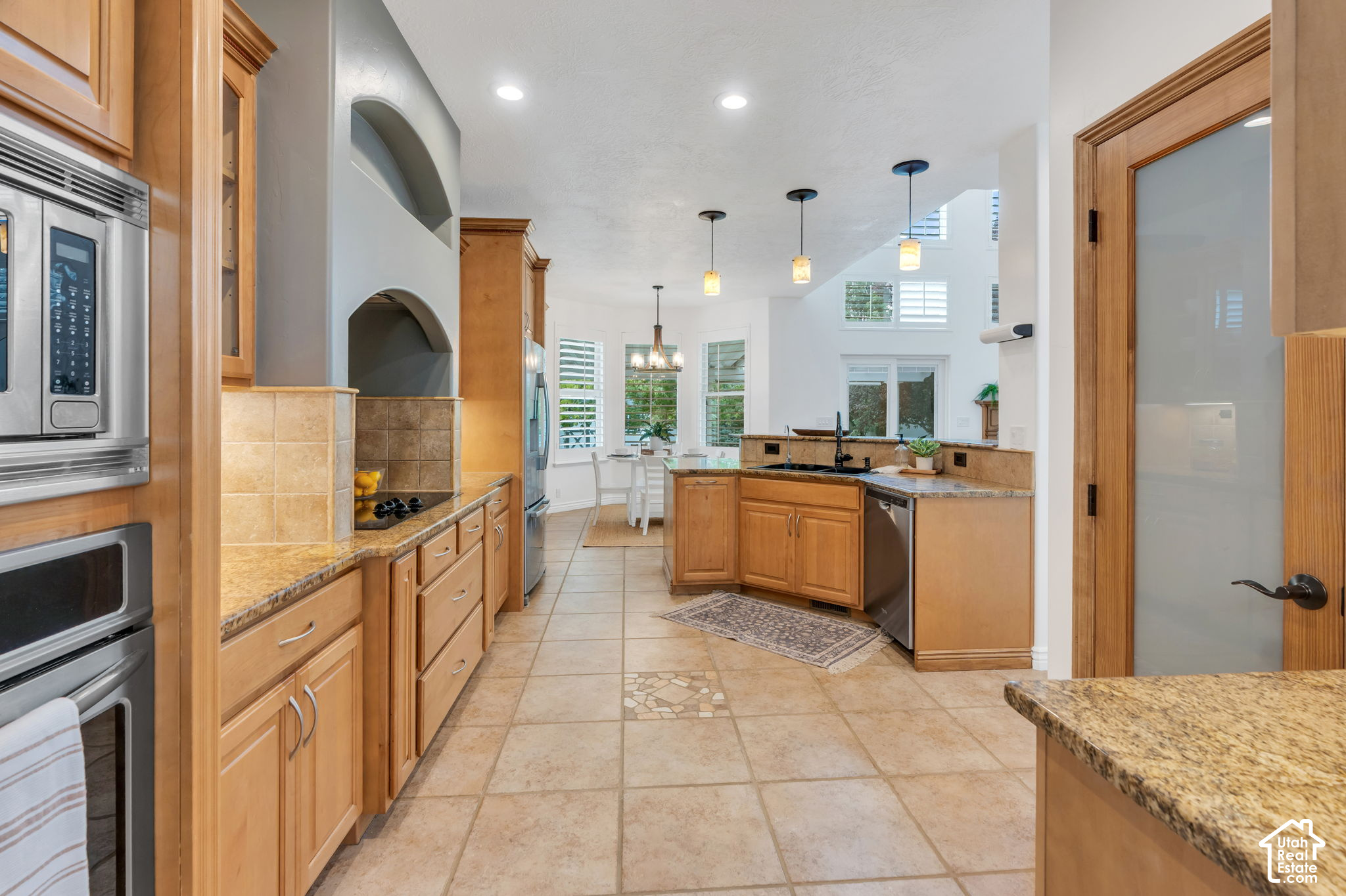 main property photo 15