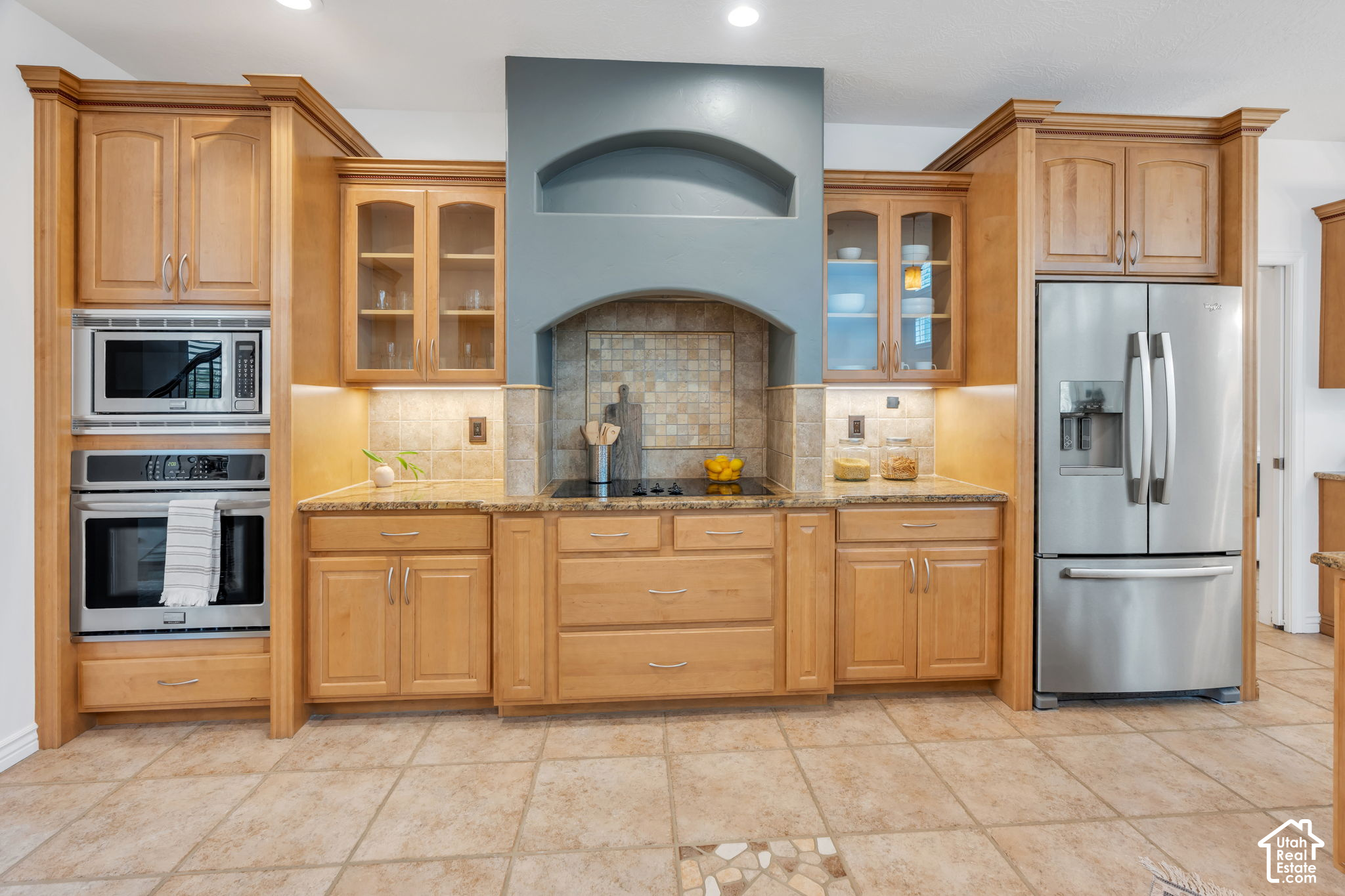 main property photo 18