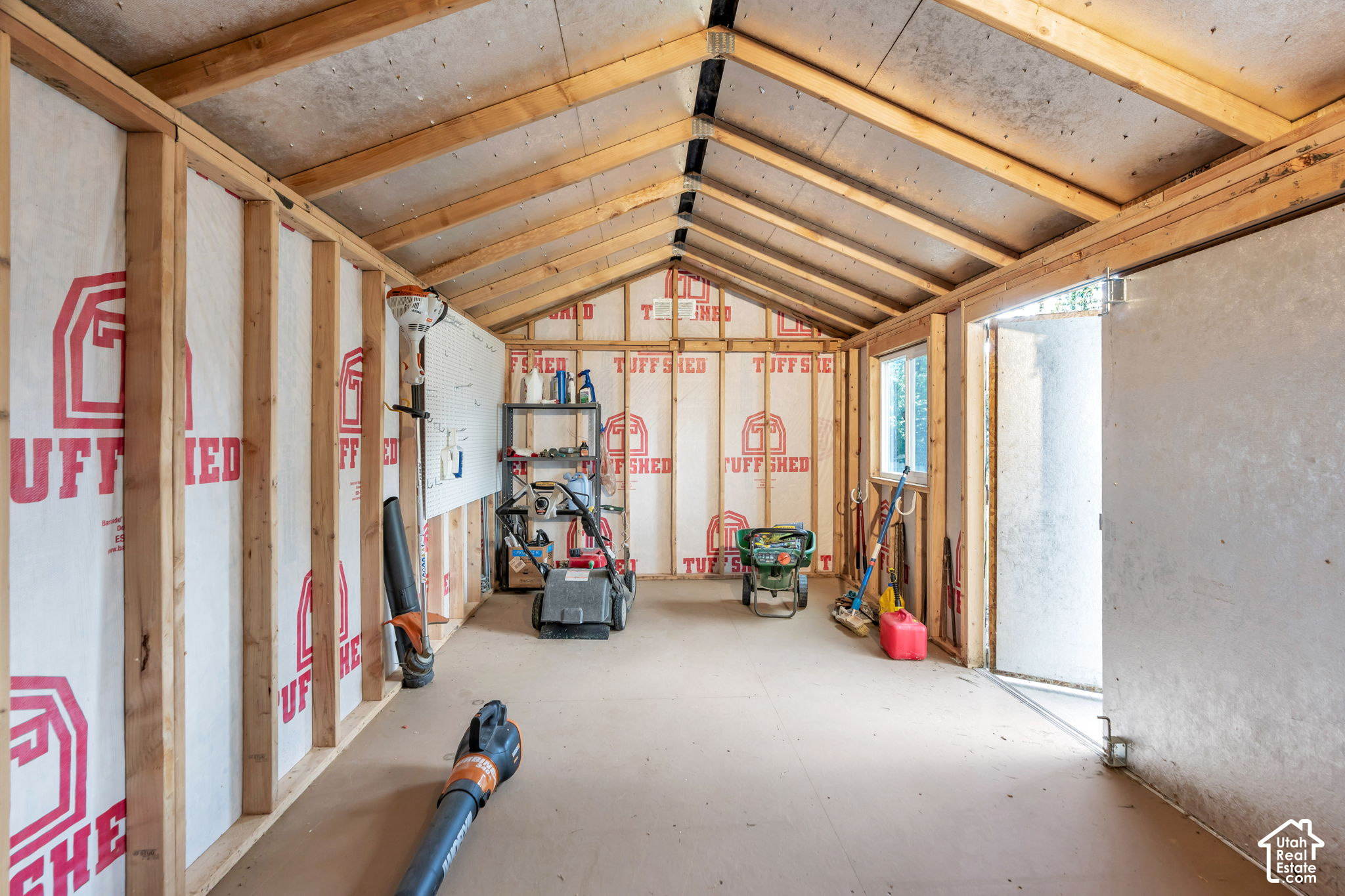 main property photo 64
