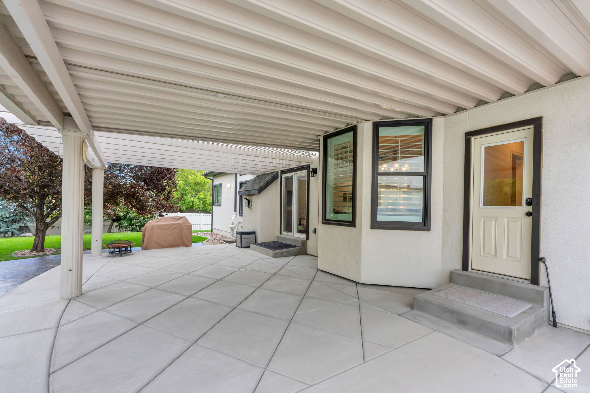 main property photo 74