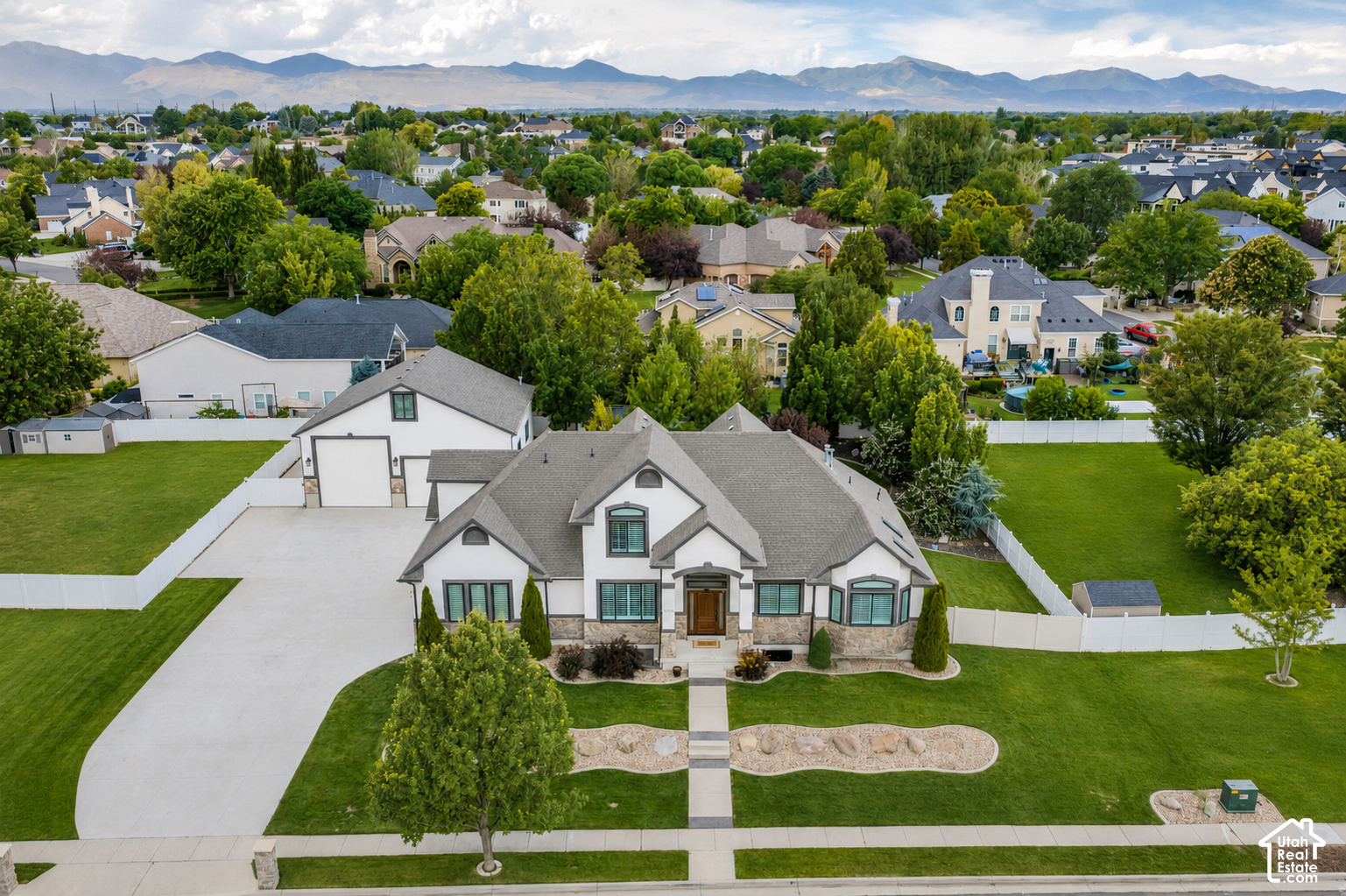 main property photo 79