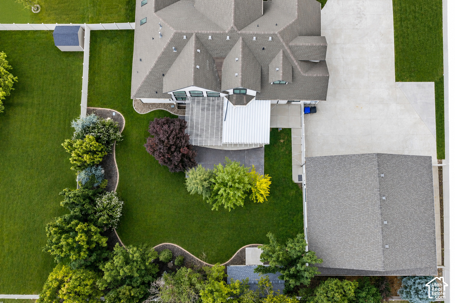 main property photo 80
