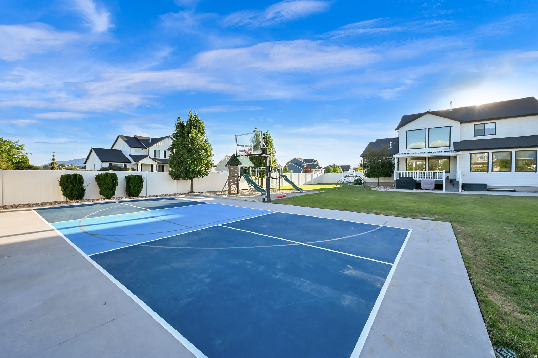 main property photo 58