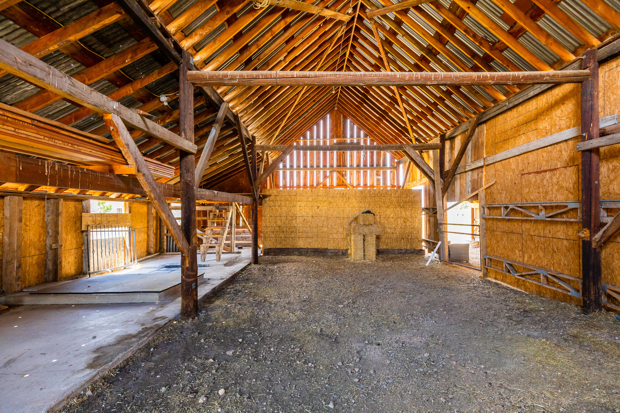 main property photo 35