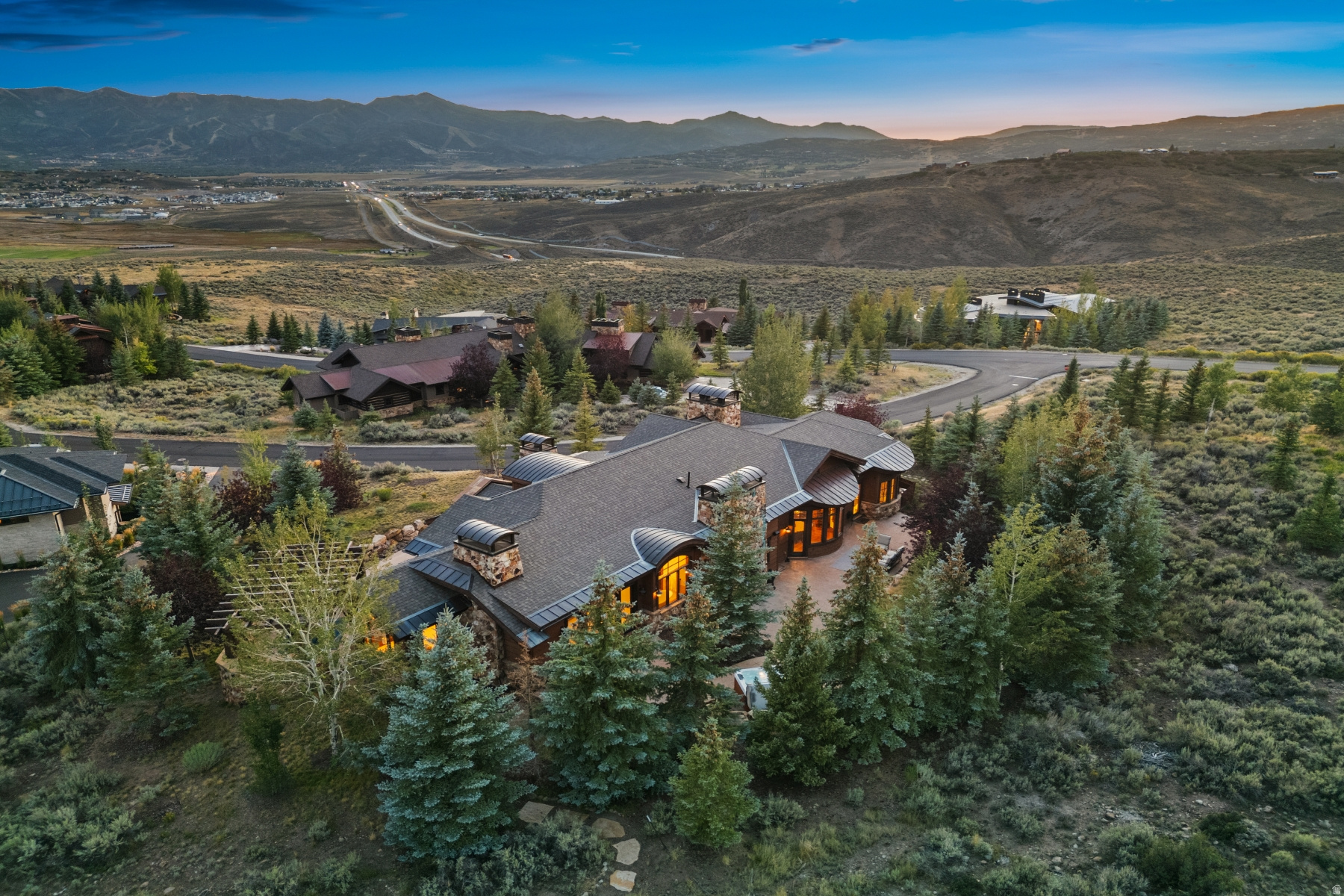 main property photo 4