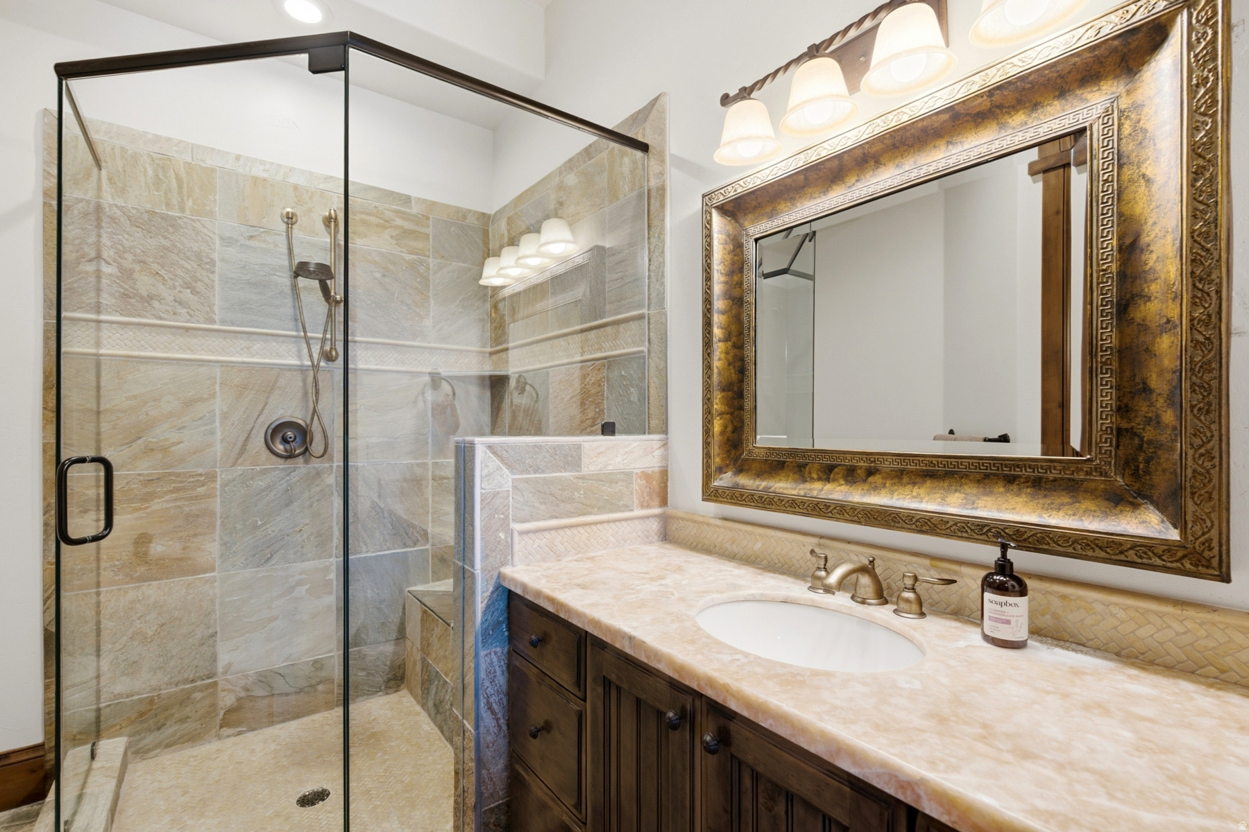 main property photo 66
