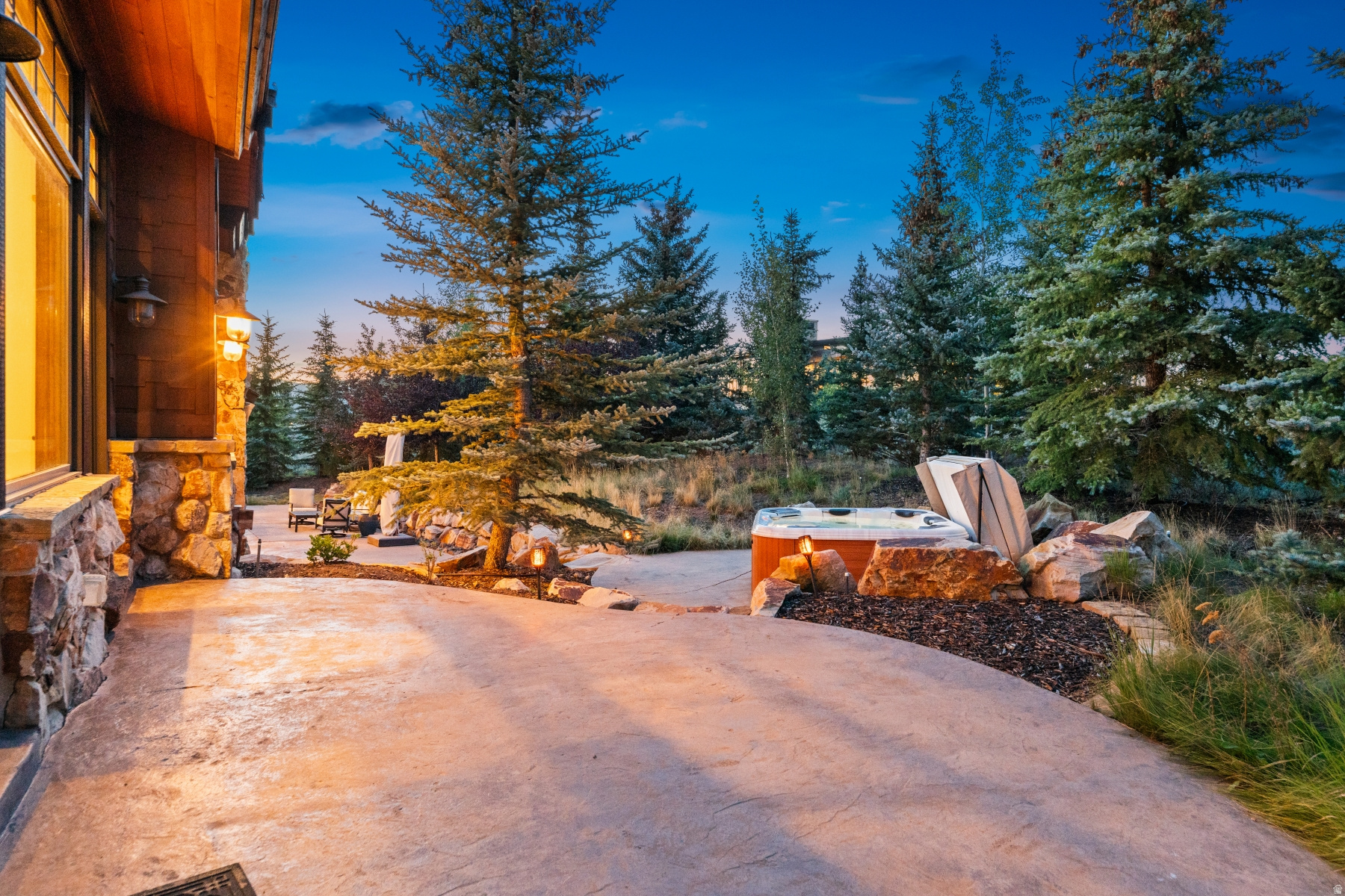 main property photo 93