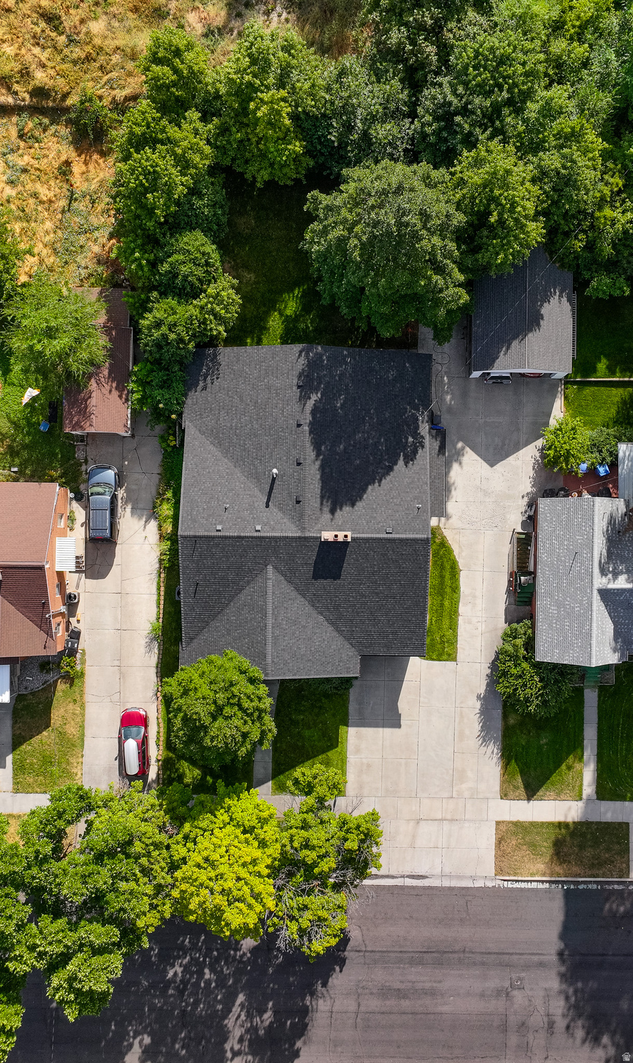 main property photo 40
