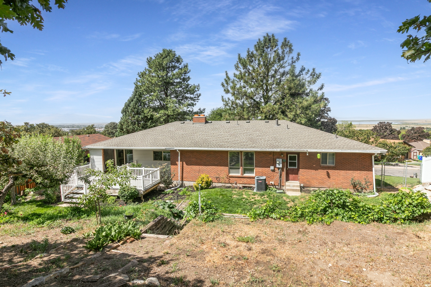 main property photo 38