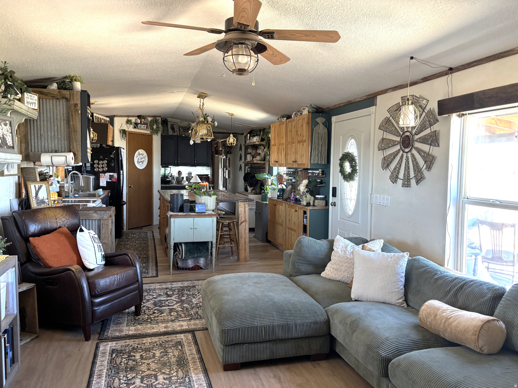 main property photo 13