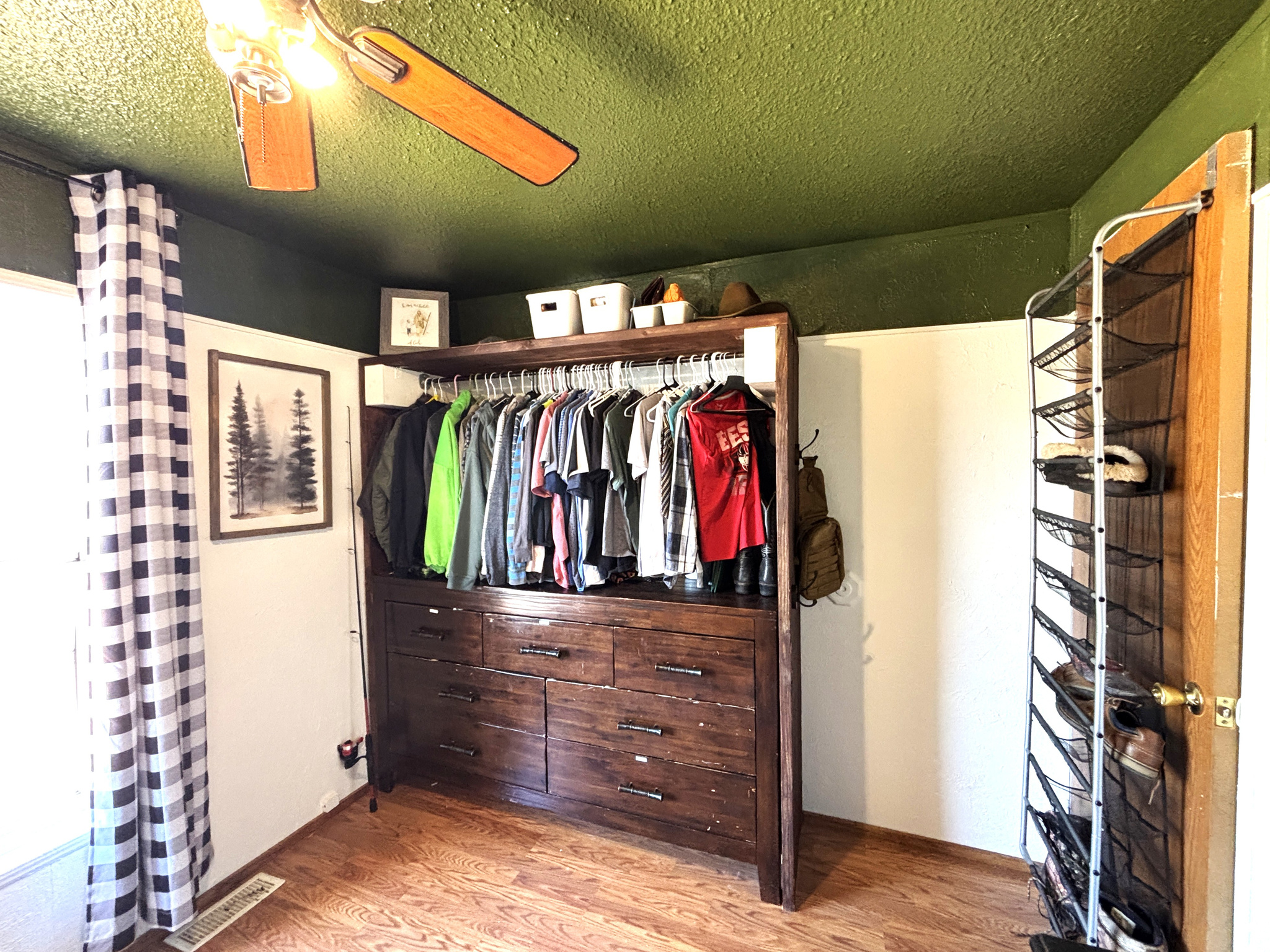 main property photo 30