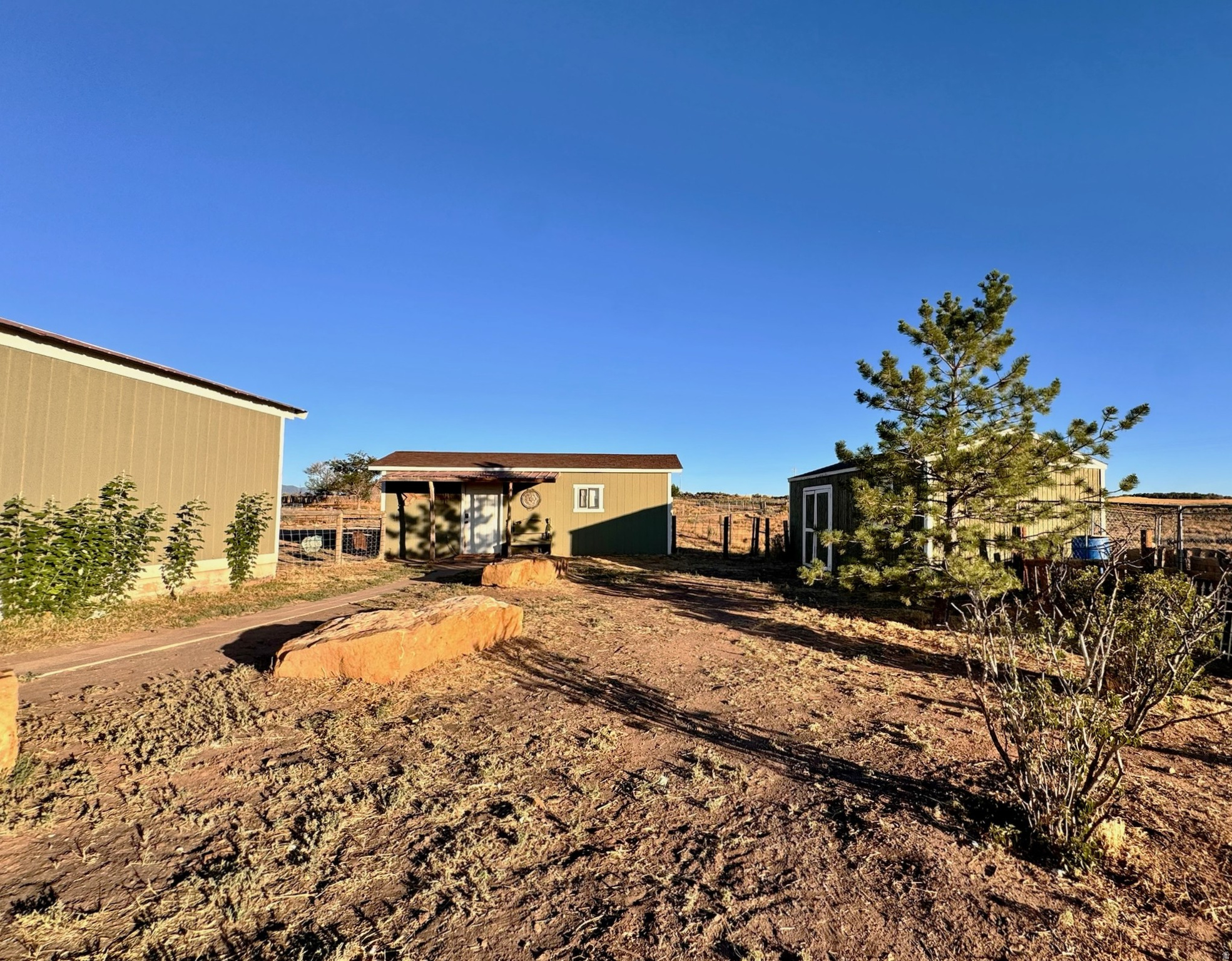 main property photo 51