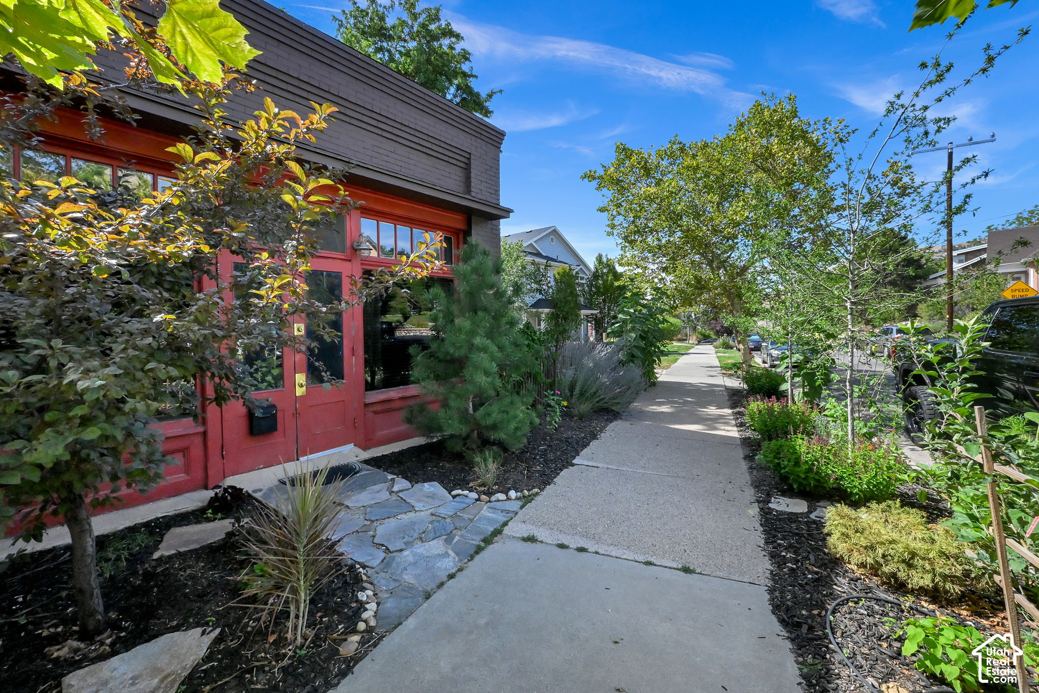 main property photo 38